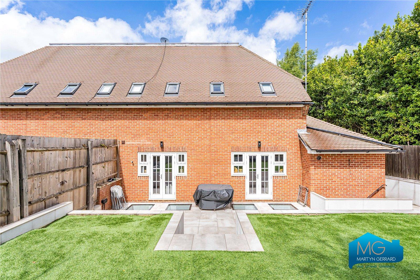 5 bedroom Semi-Detached House to rent - Martyn Gerrard
