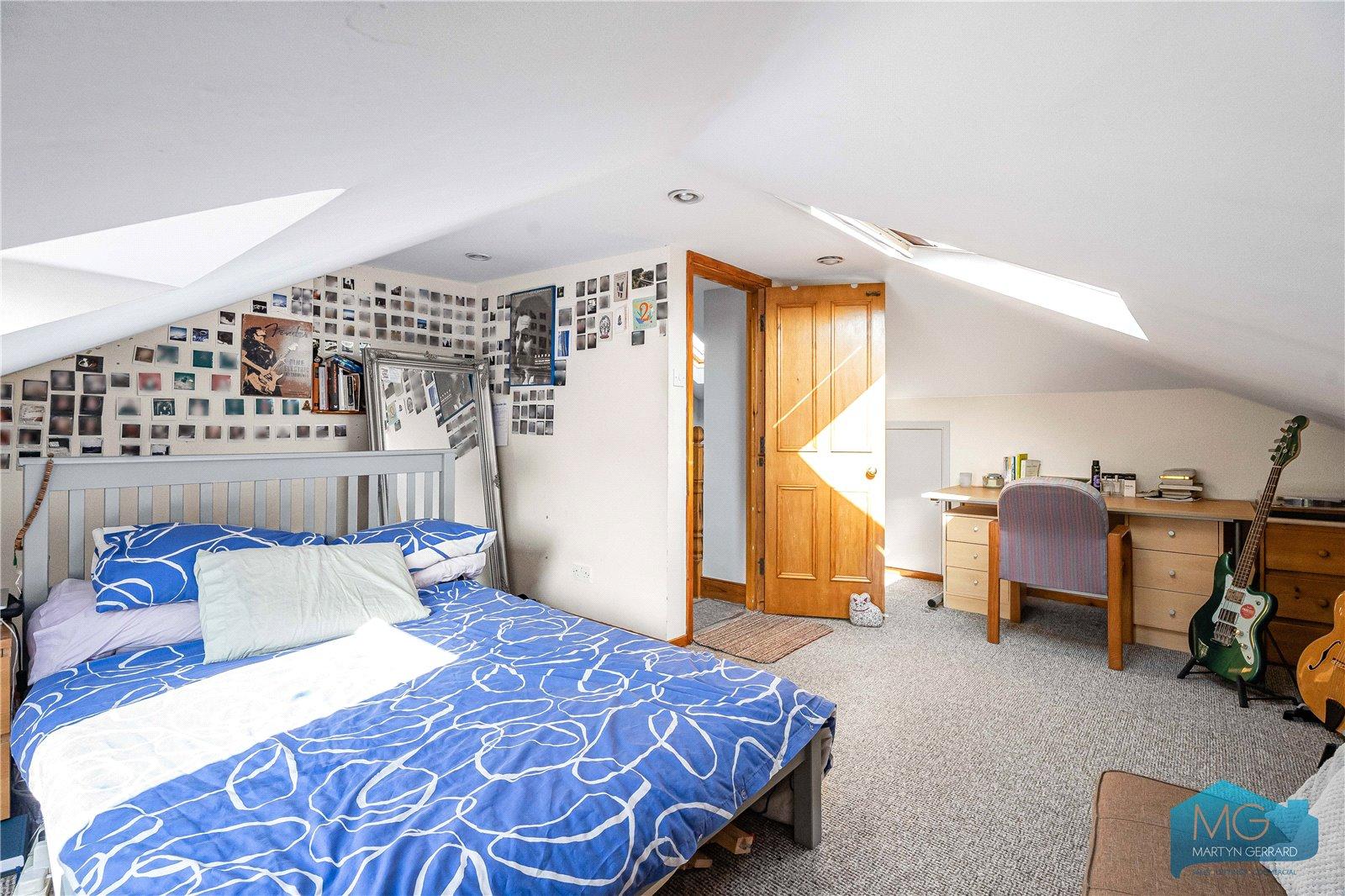 5 bedroom Semi-Detached House for sale - Martyn Gerrard