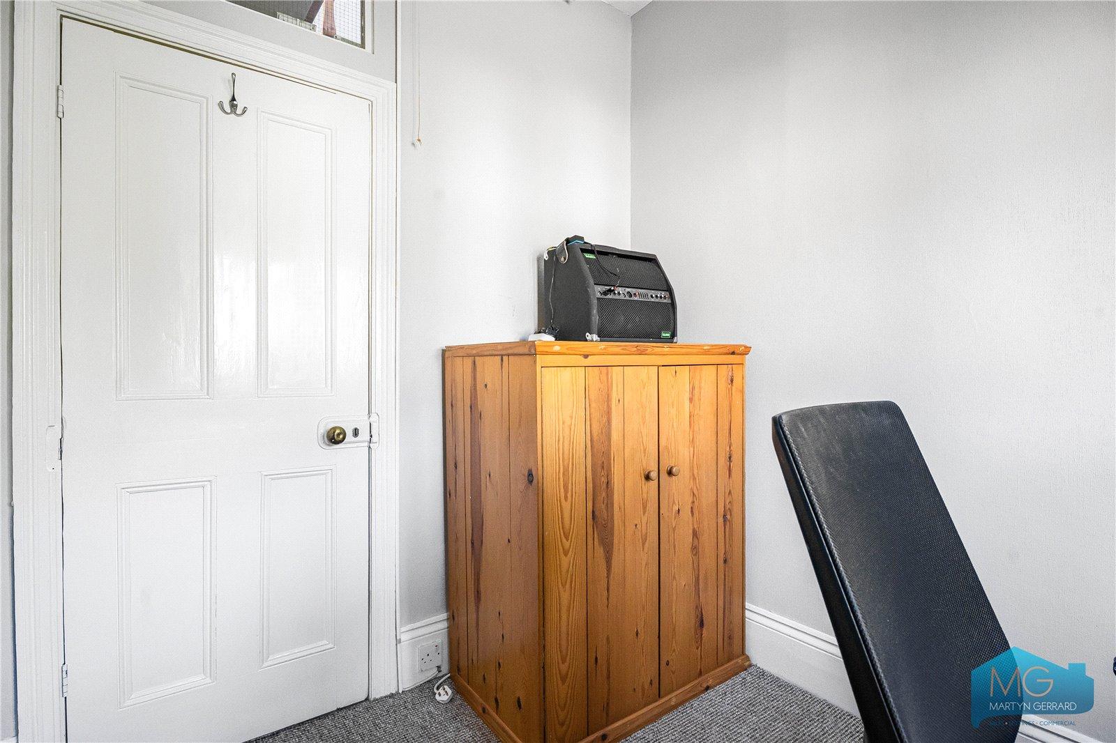 5 bedroom Semi-Detached House for sale - Martyn Gerrard
