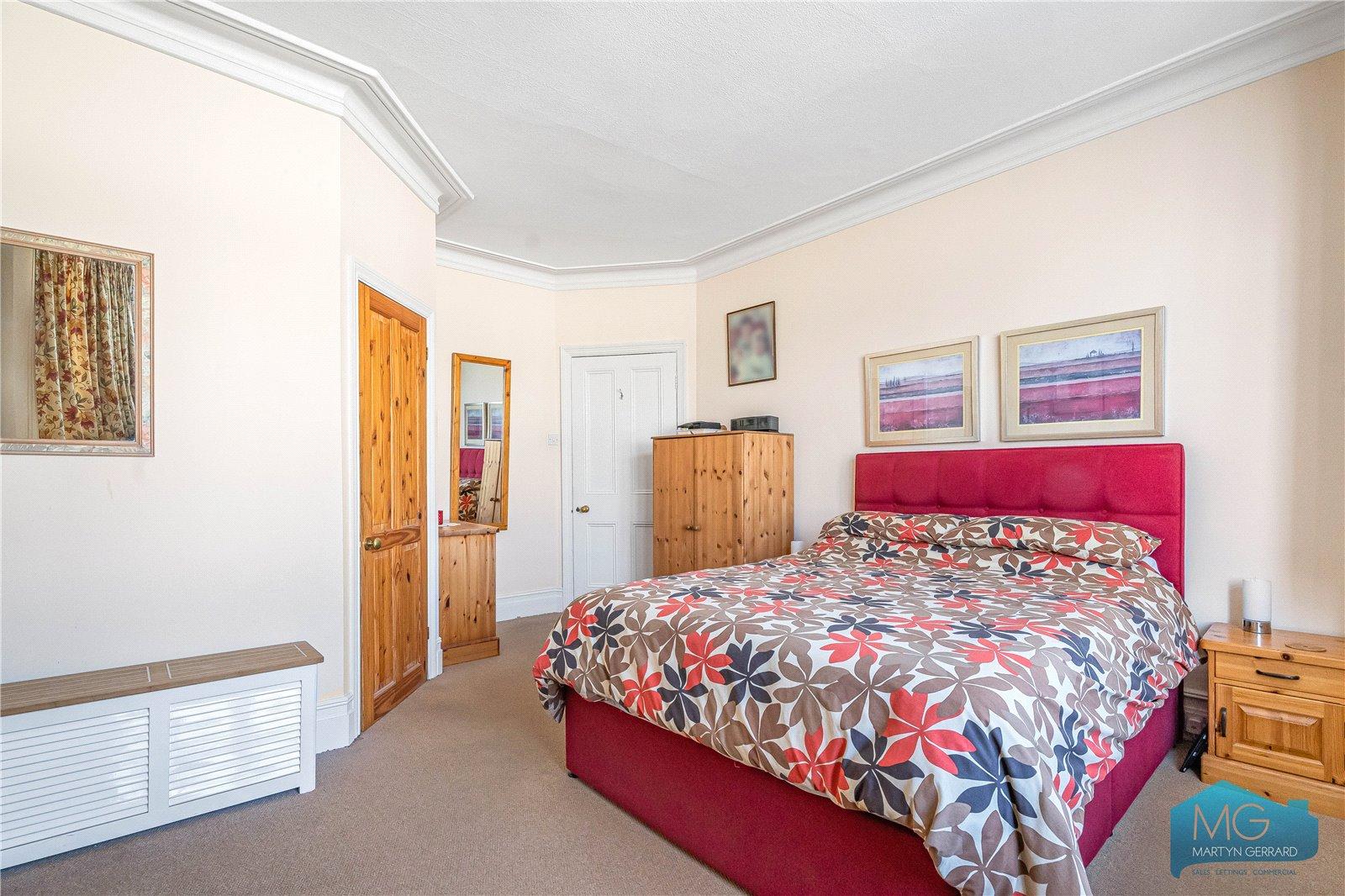 5 bedroom Semi-Detached House for sale - Martyn Gerrard