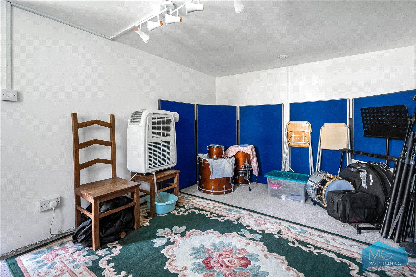 5 bedroom Semi-Detached House for sale - Martyn Gerrard