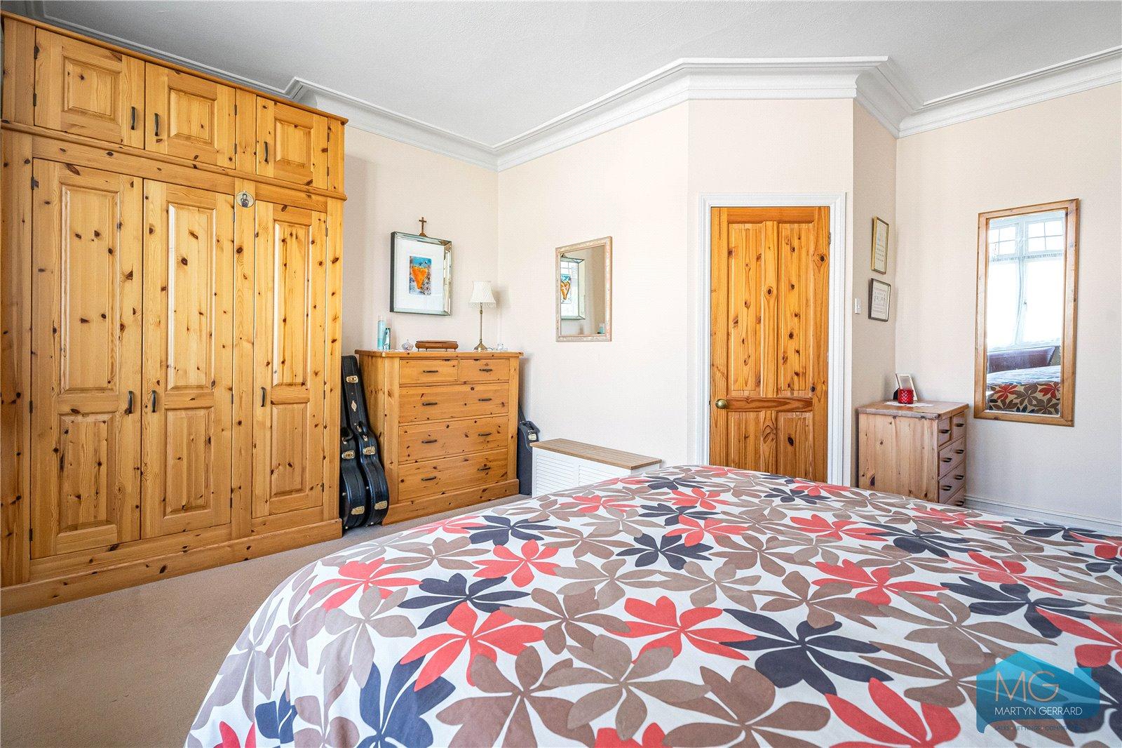5 bedroom Semi-Detached House for sale - Martyn Gerrard