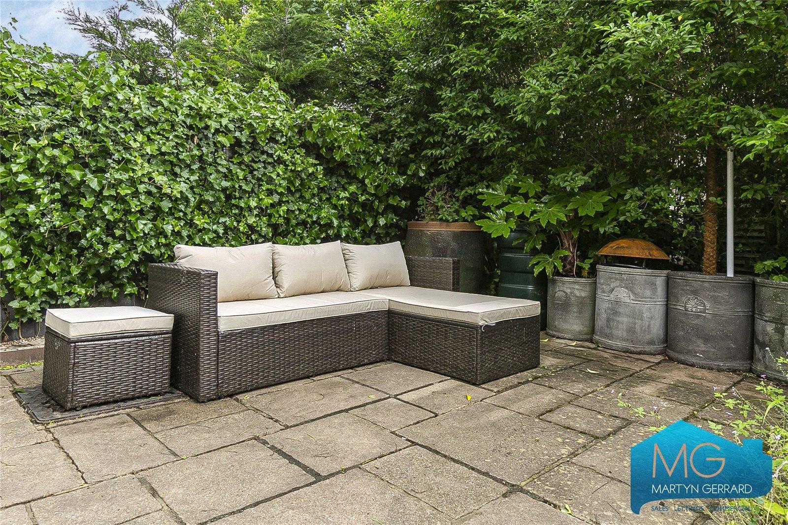 2 bedroom Apartment for sale - Martyn Gerrard