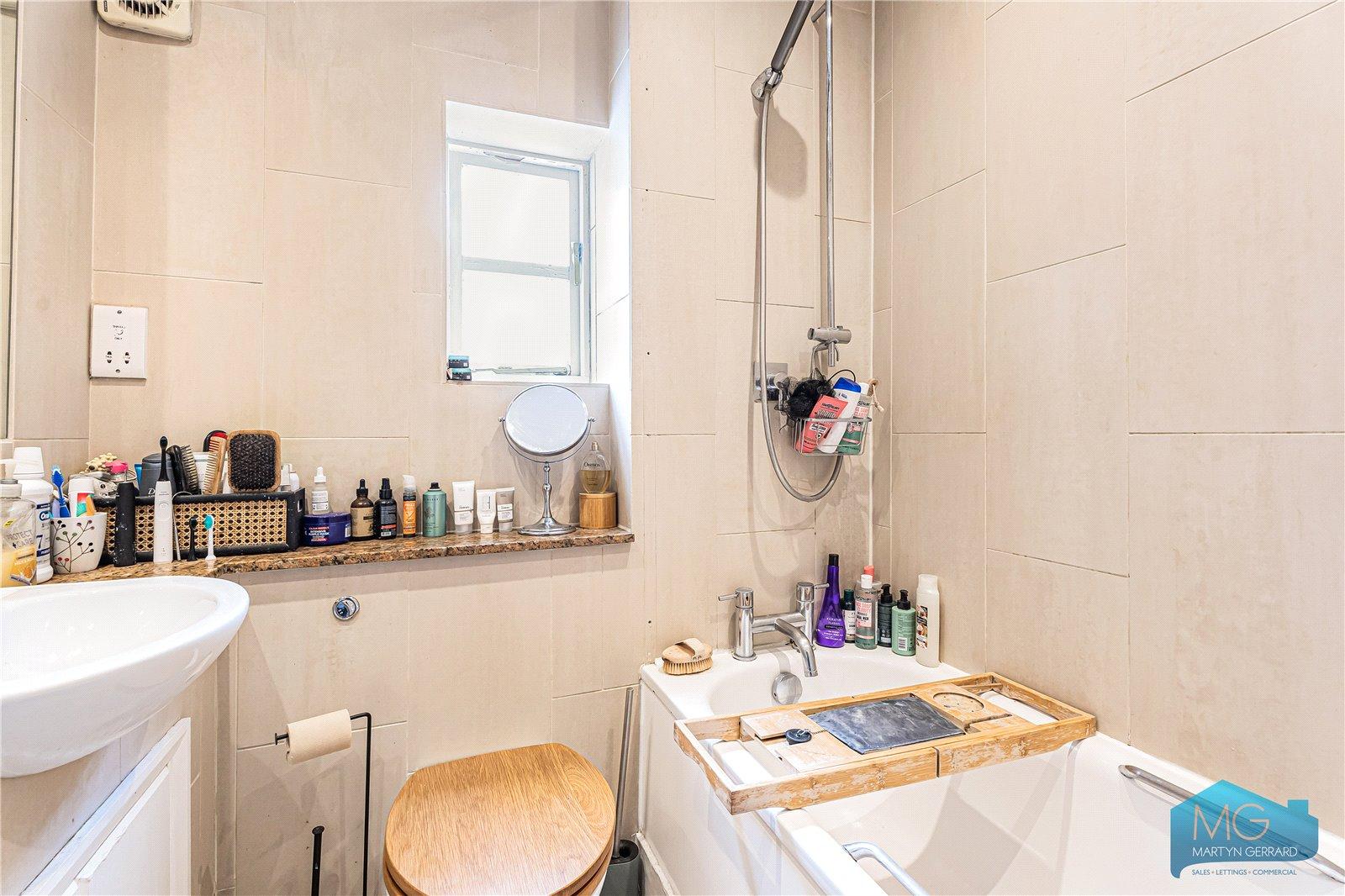 4 bedroom Semi-Detached House for sale - Martyn Gerrard