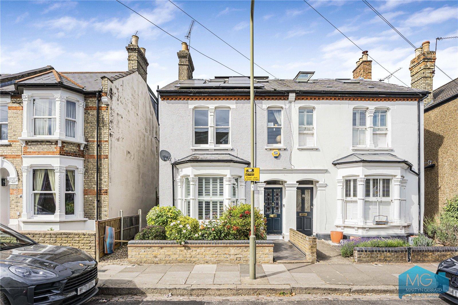 4 bedroom Semi-Detached House for sale - Martyn Gerrard