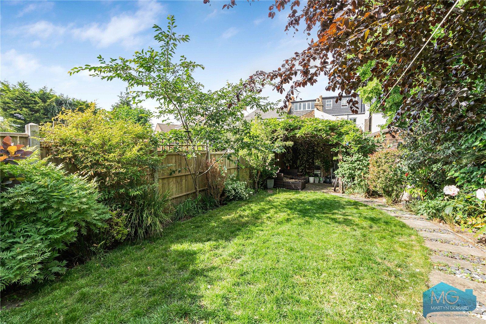 4 bedroom Semi-Detached House for sale - Martyn Gerrard