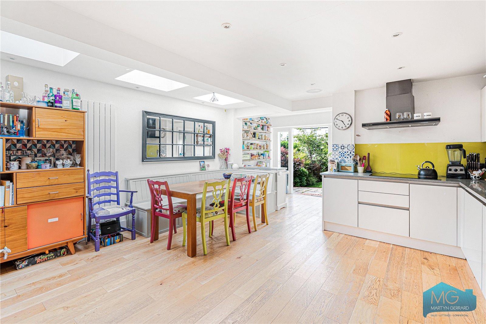 4 bedroom Semi-Detached House for sale - Martyn Gerrard