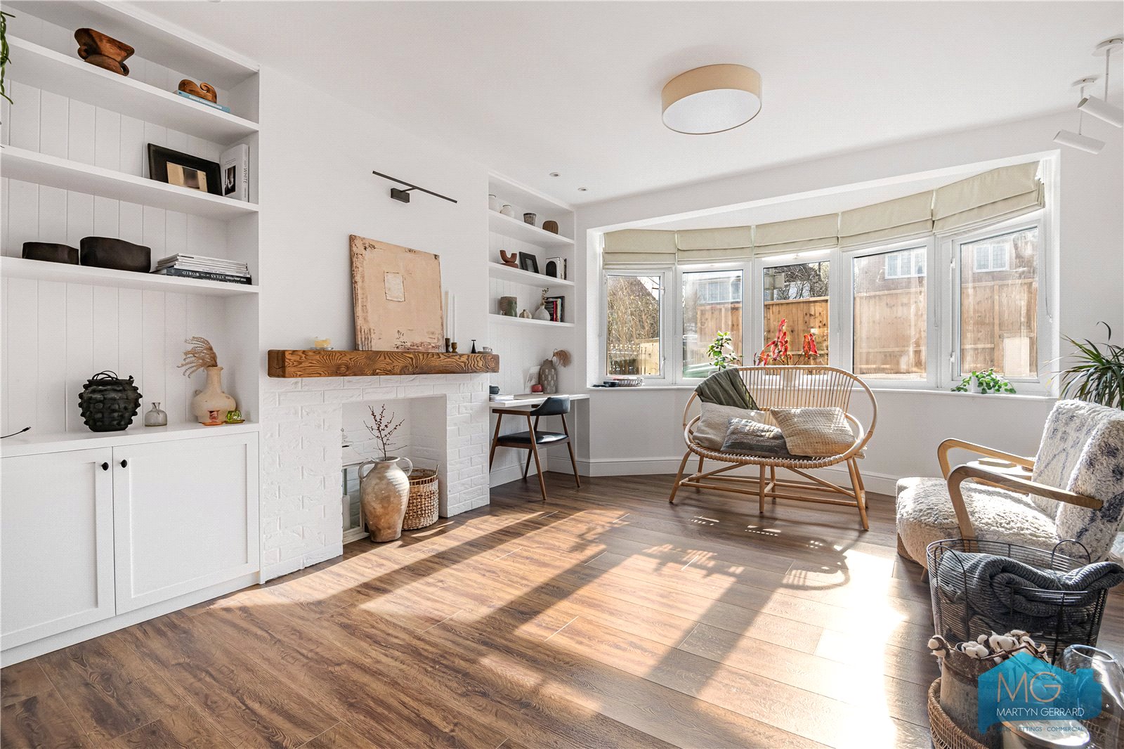 4 bedroom Semi-Detached House to rent - Martyn Gerrard