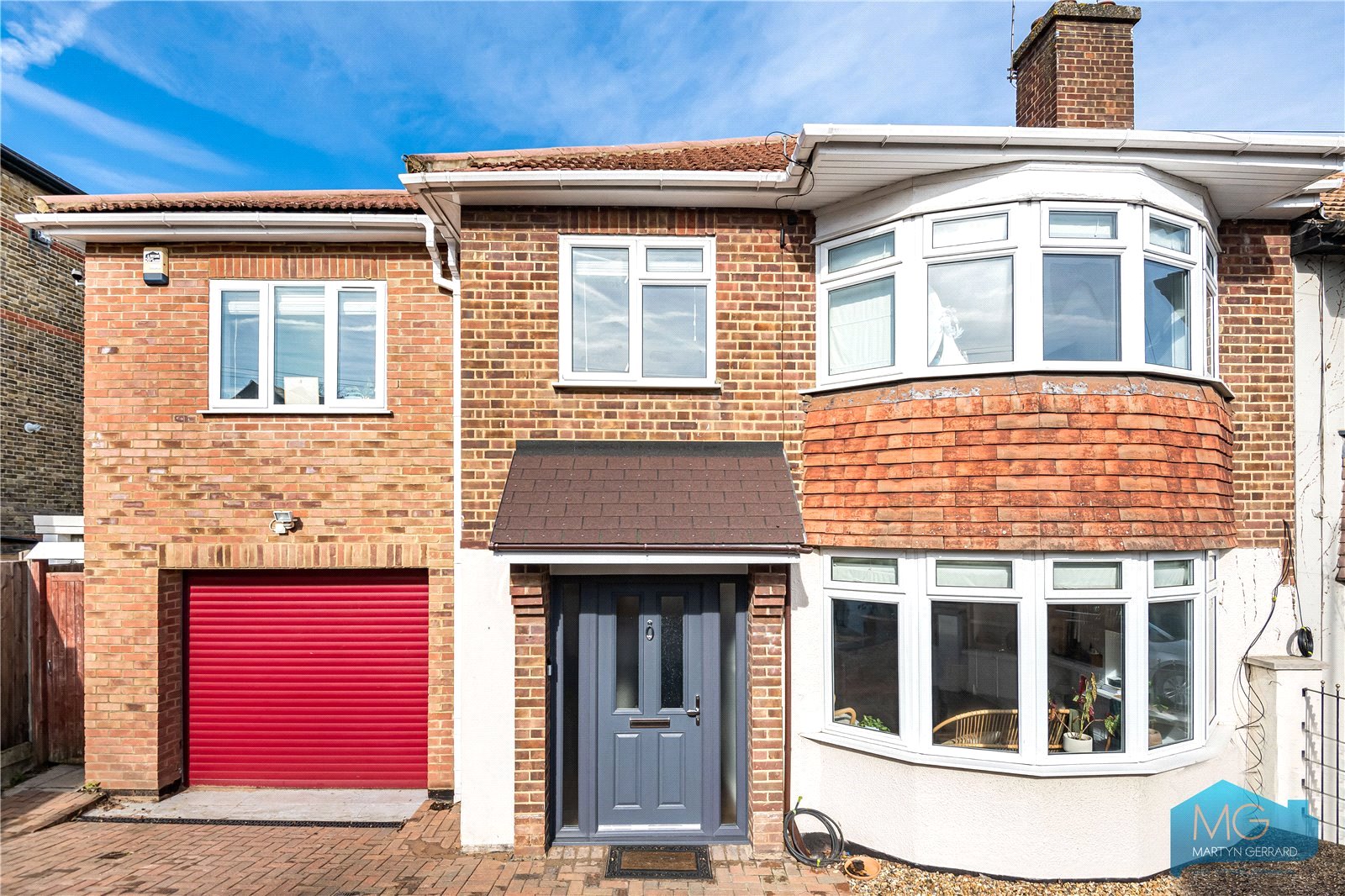 4 bedroom Semi-Detached House to rent - Martyn Gerrard