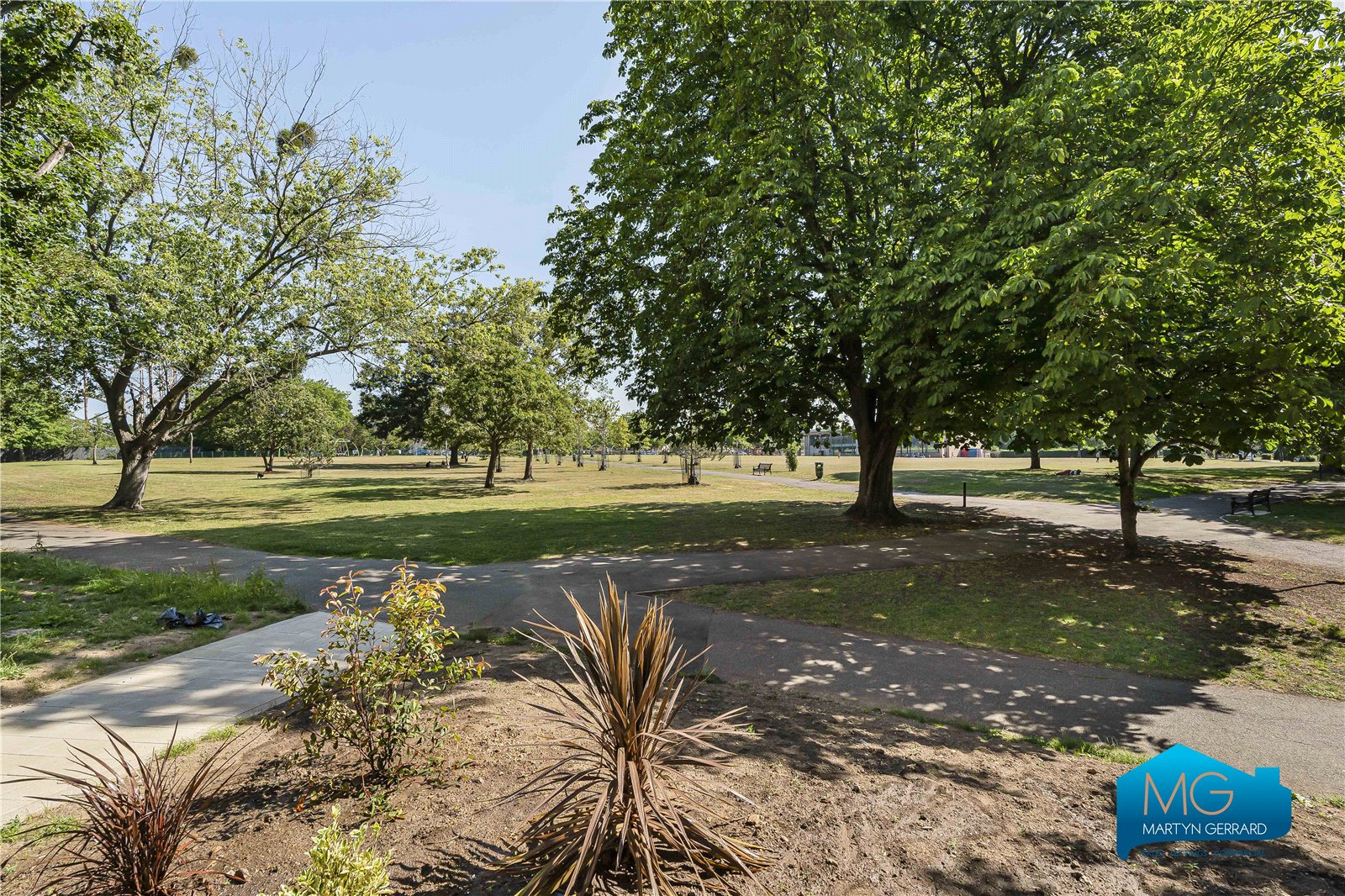1 bedroom Ground Floor Flat to rent - Martyn Gerrard