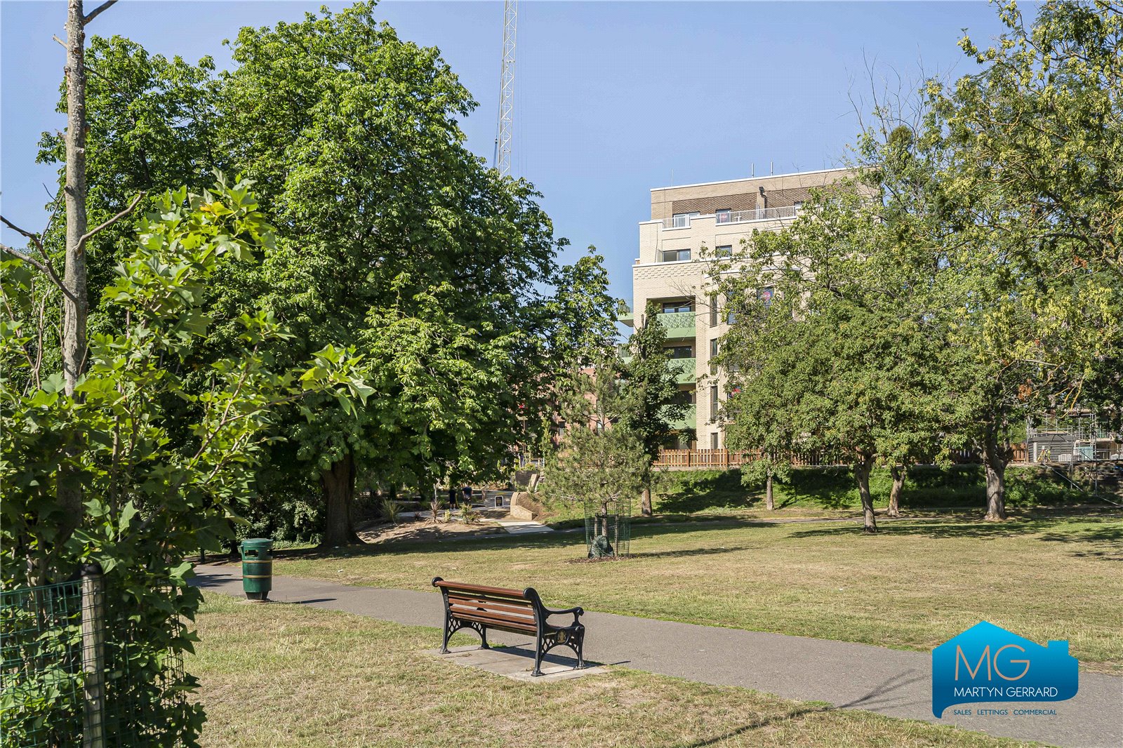 1 bedroom Ground Floor Flat to rent - Martyn Gerrard