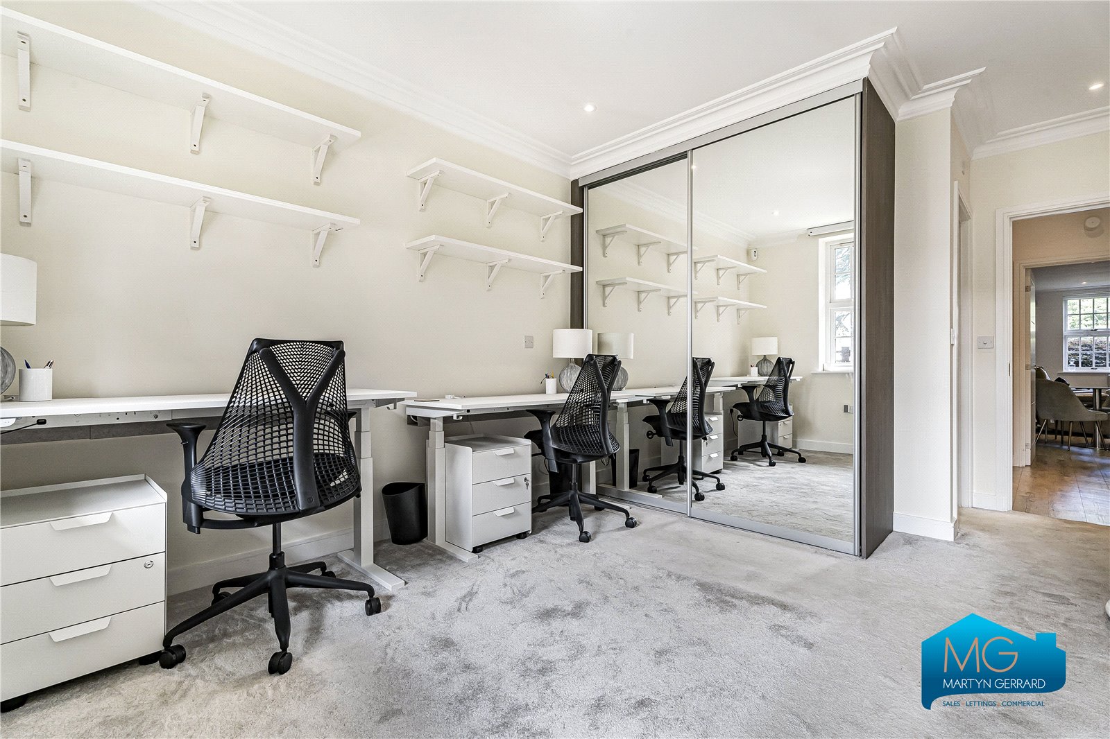 2 bedroom Ground Floor Flat to rent - Martyn Gerrard