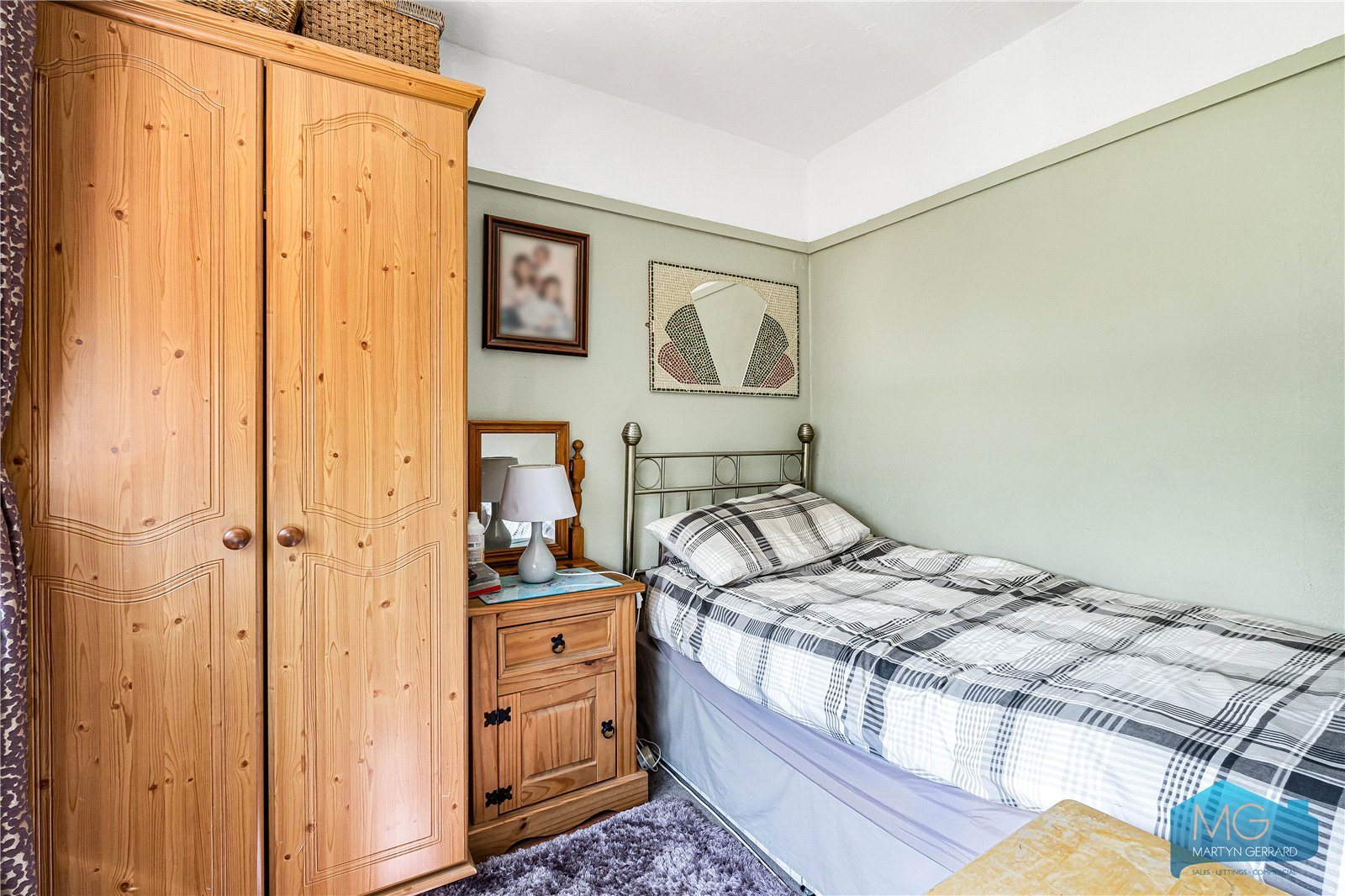 3 bedroom Terraced House for sale - Martyn Gerrard