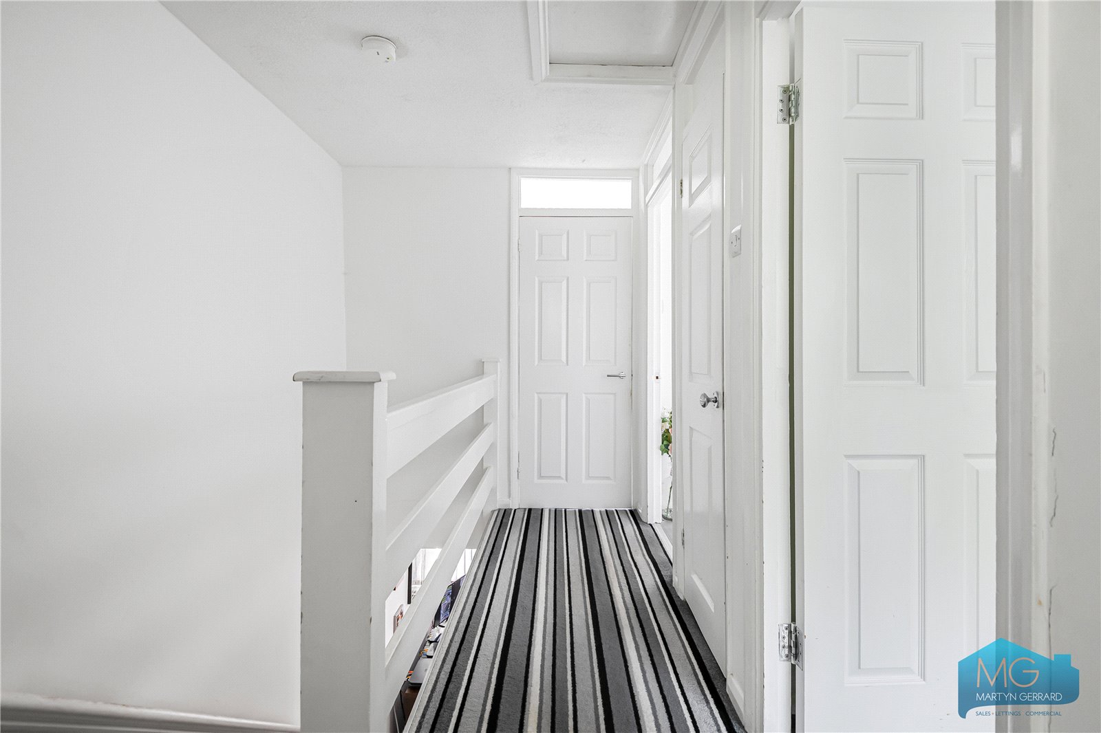 4 bedroom Terraced House for sale - Martyn Gerrard