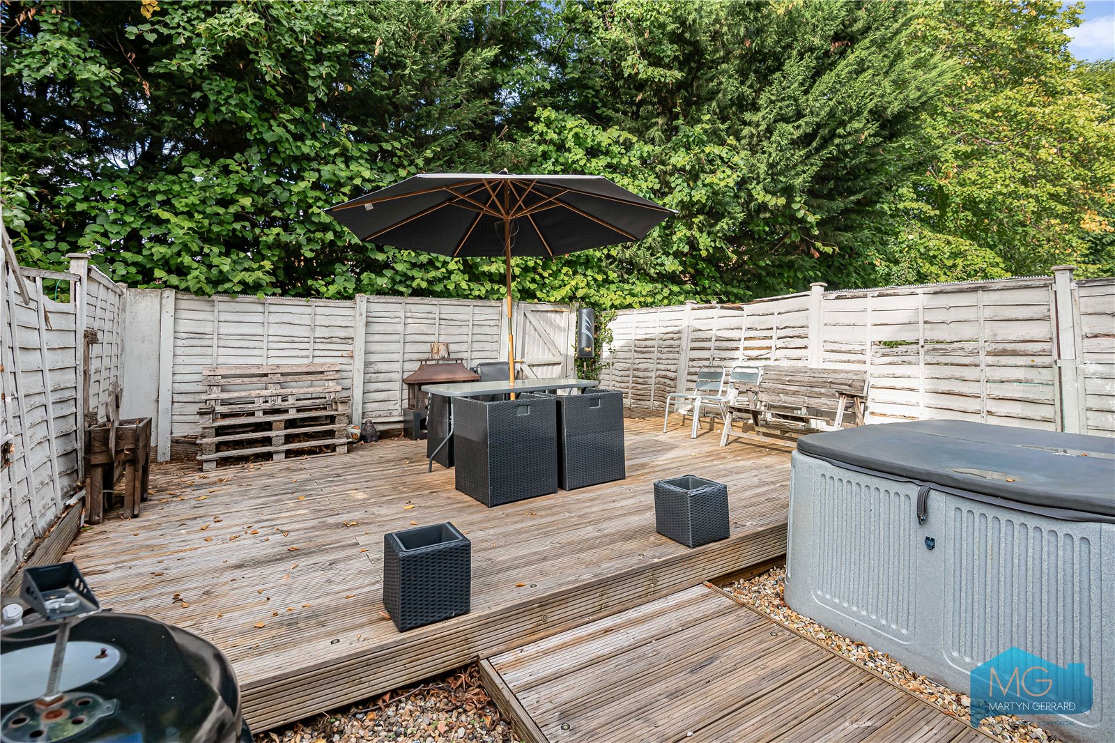 4 bedroom Terraced House for sale - Martyn Gerrard