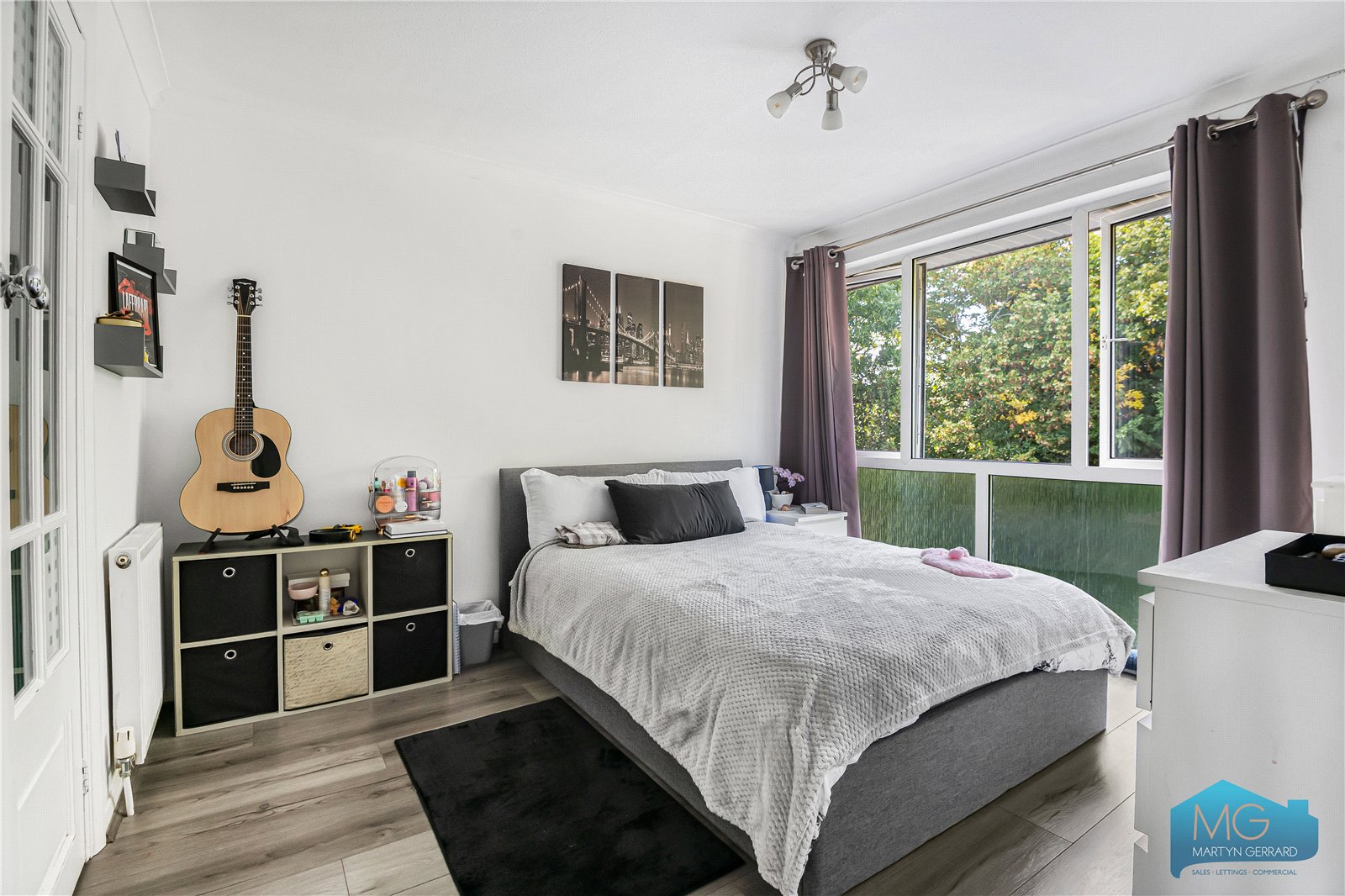 4 bedroom Terraced House for sale - Martyn Gerrard