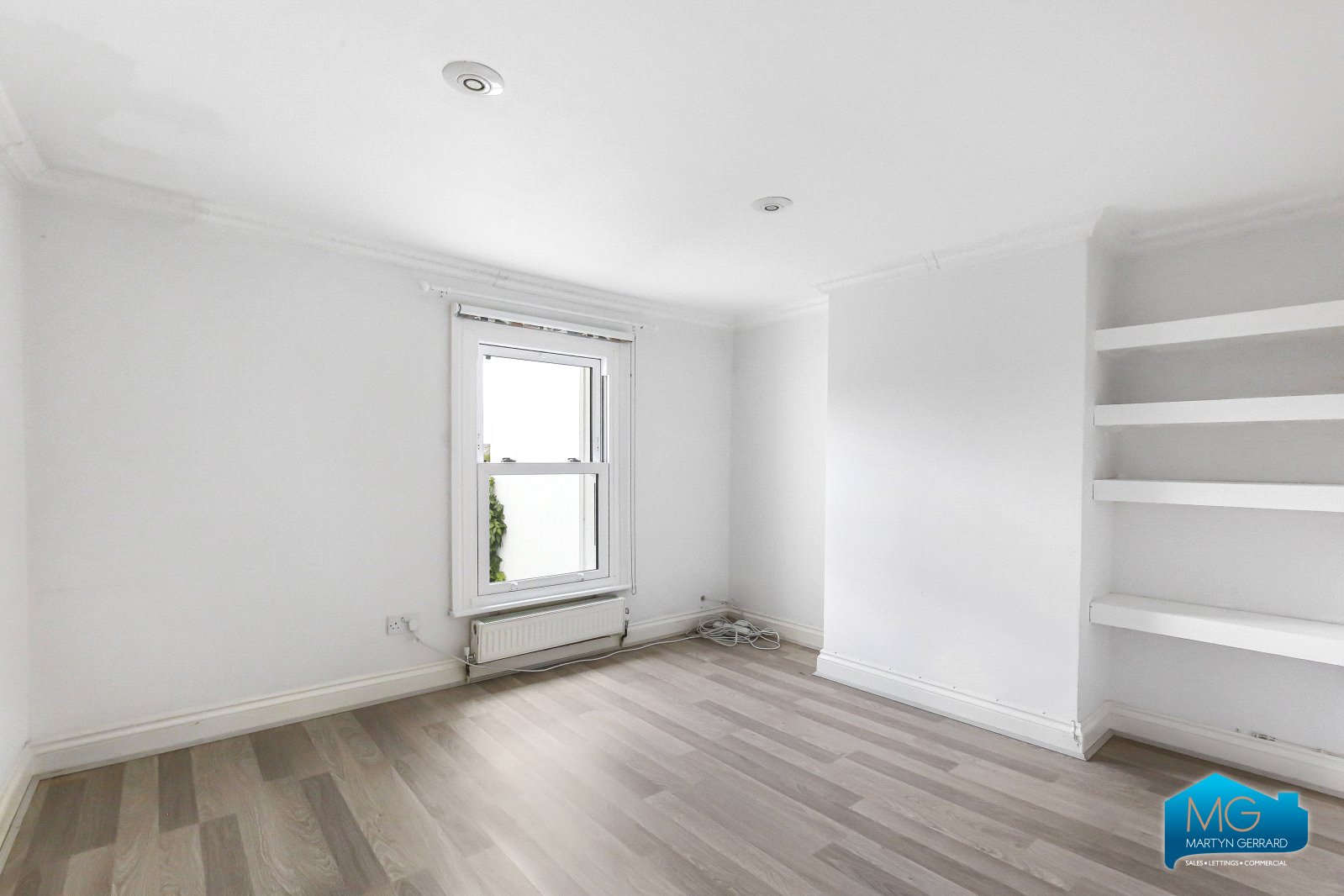 2 bedroom Terraced House to rent - Martyn Gerrard