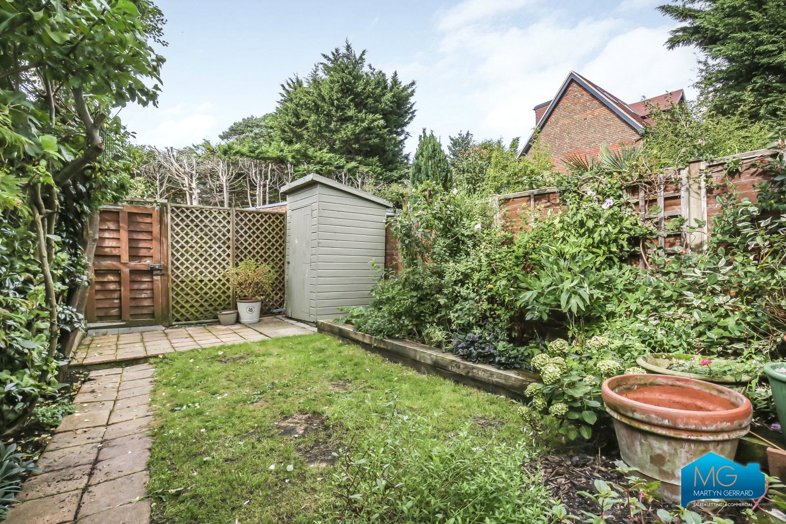 2 bedroom Terraced House to rent - Martyn Gerrard