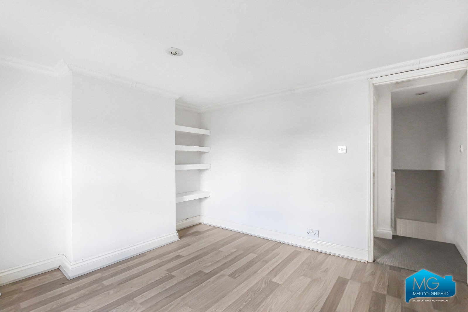 2 bedroom Terraced House to rent - Martyn Gerrard
