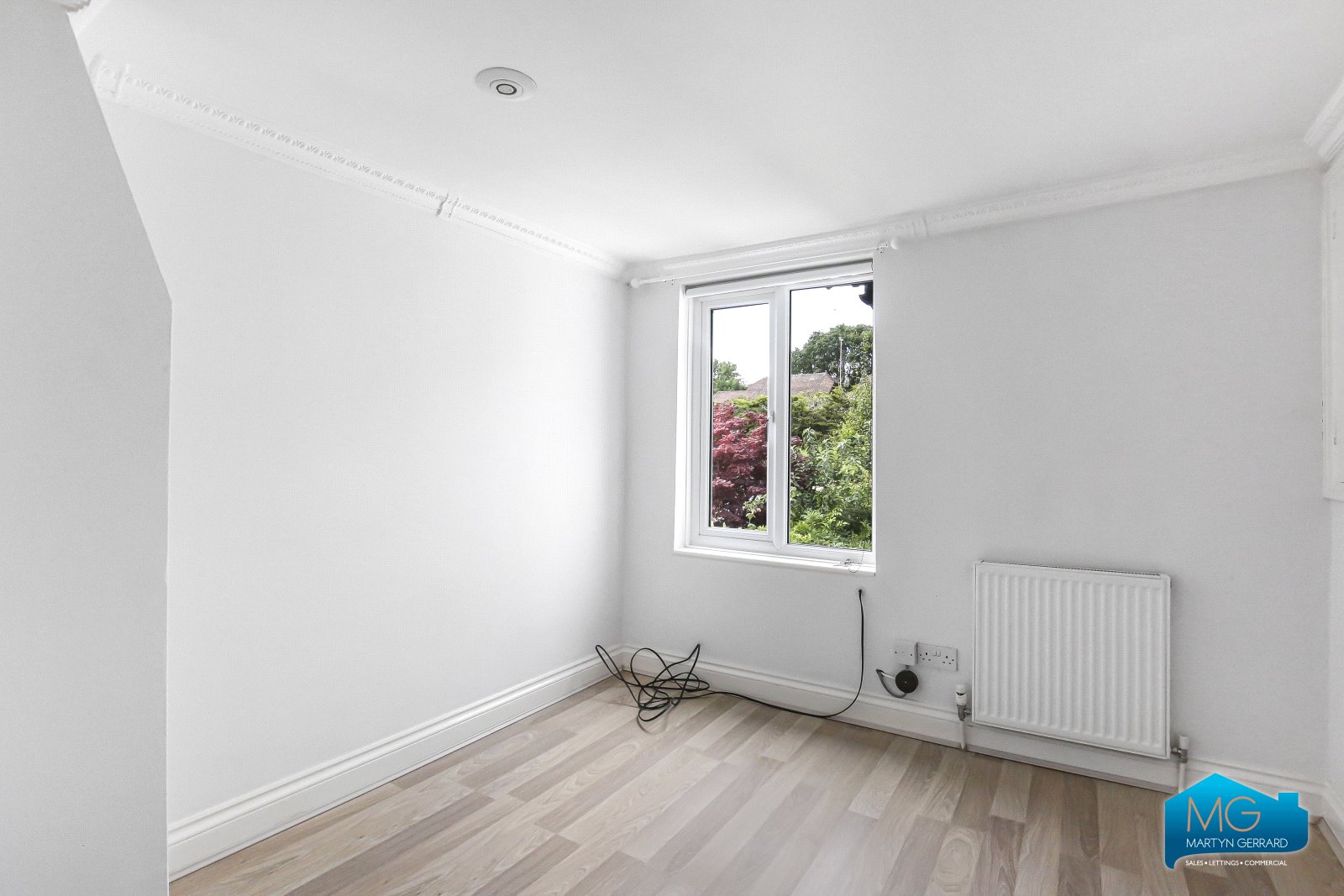2 bedroom Terraced House to rent - Martyn Gerrard