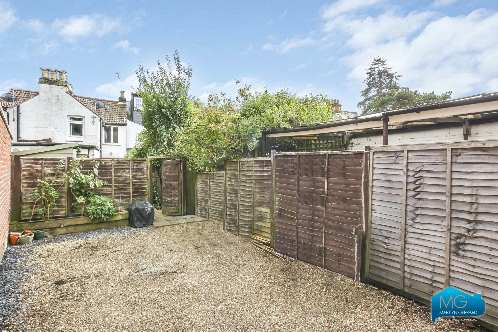 2 bedroom Terraced House to rent - Martyn Gerrard
