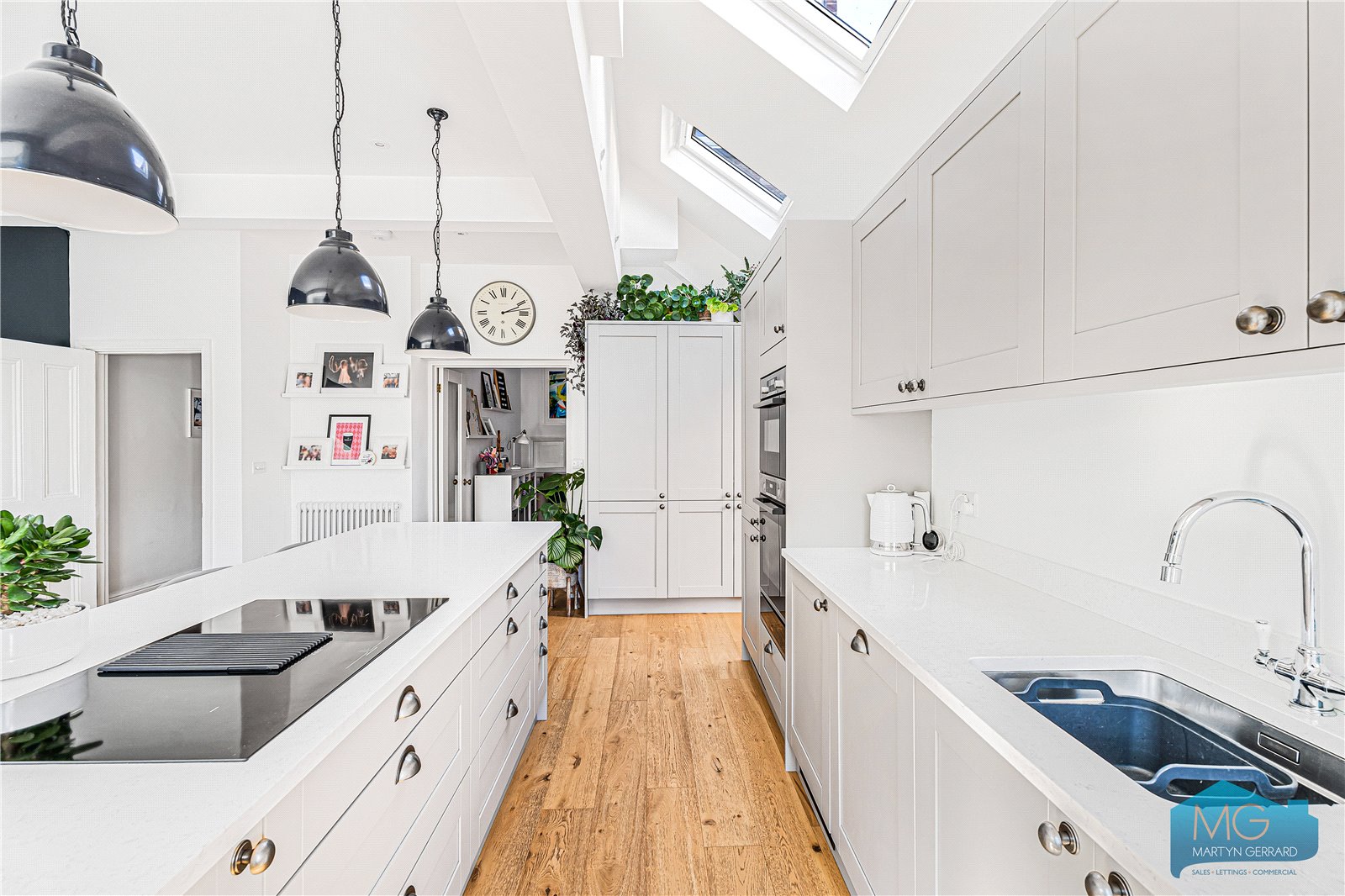 4 bedroom Semi-Detached House for sale - Martyn Gerrard