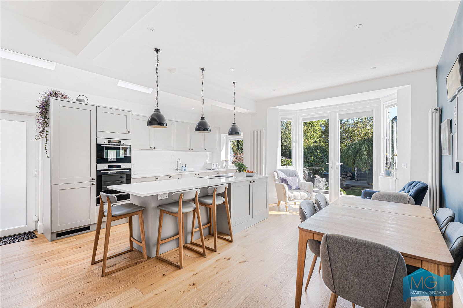 4 bedroom Semi-Detached House for sale - Martyn Gerrard
