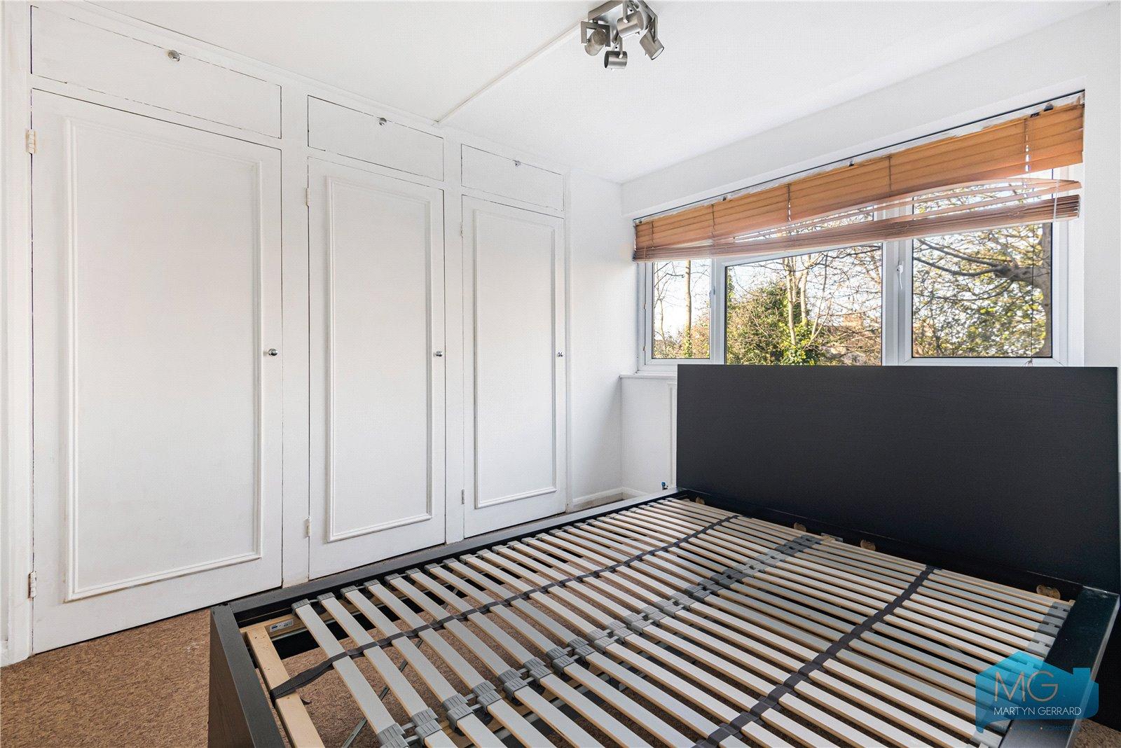 1 bedroom Apartment for sale - Martyn Gerrard