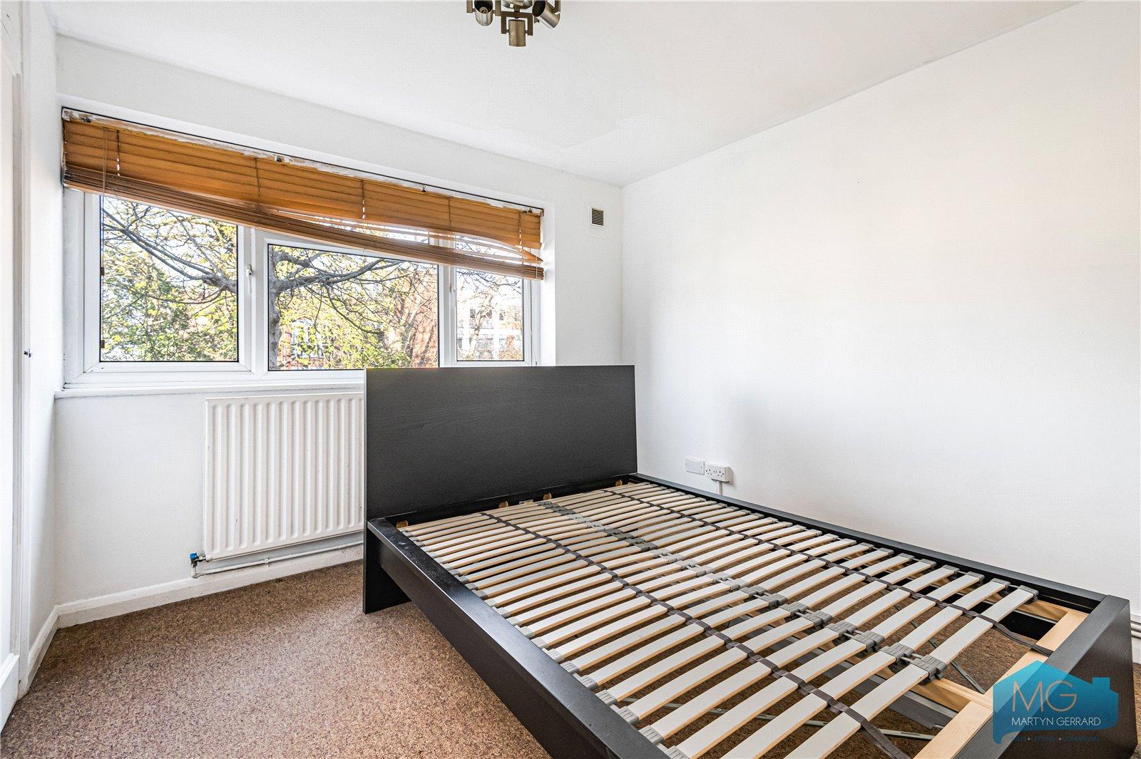1 bedroom Apartment for sale - Martyn Gerrard