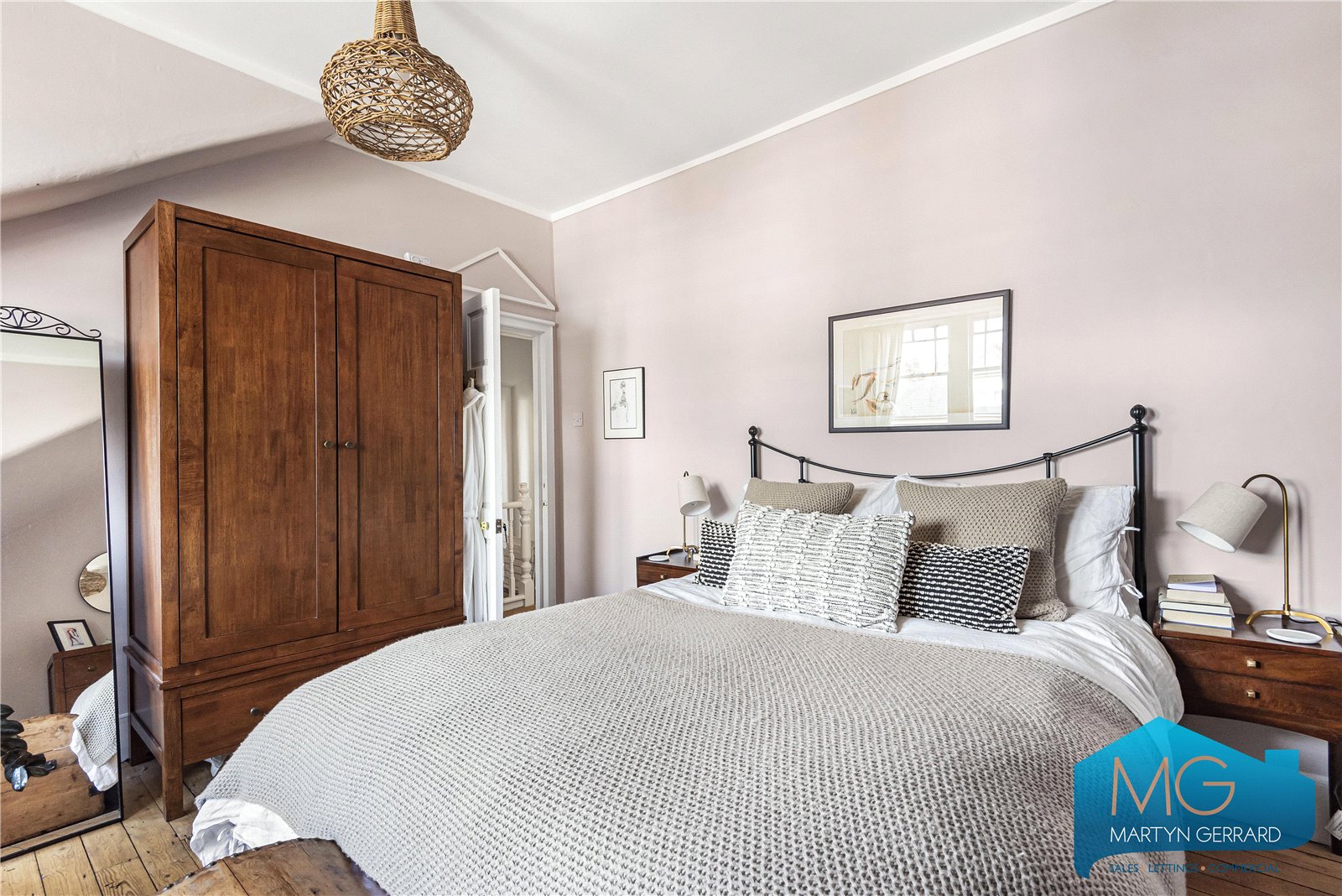 1 bedroom Apartment for sale - Martyn Gerrard