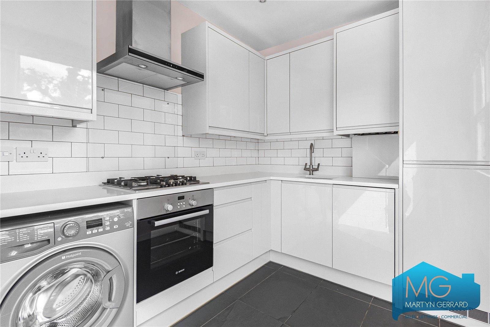 2 bedroom Apartment for sale - Martyn Gerrard