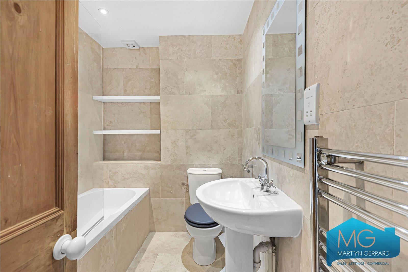 2 bedroom Apartment for sale - Martyn Gerrard