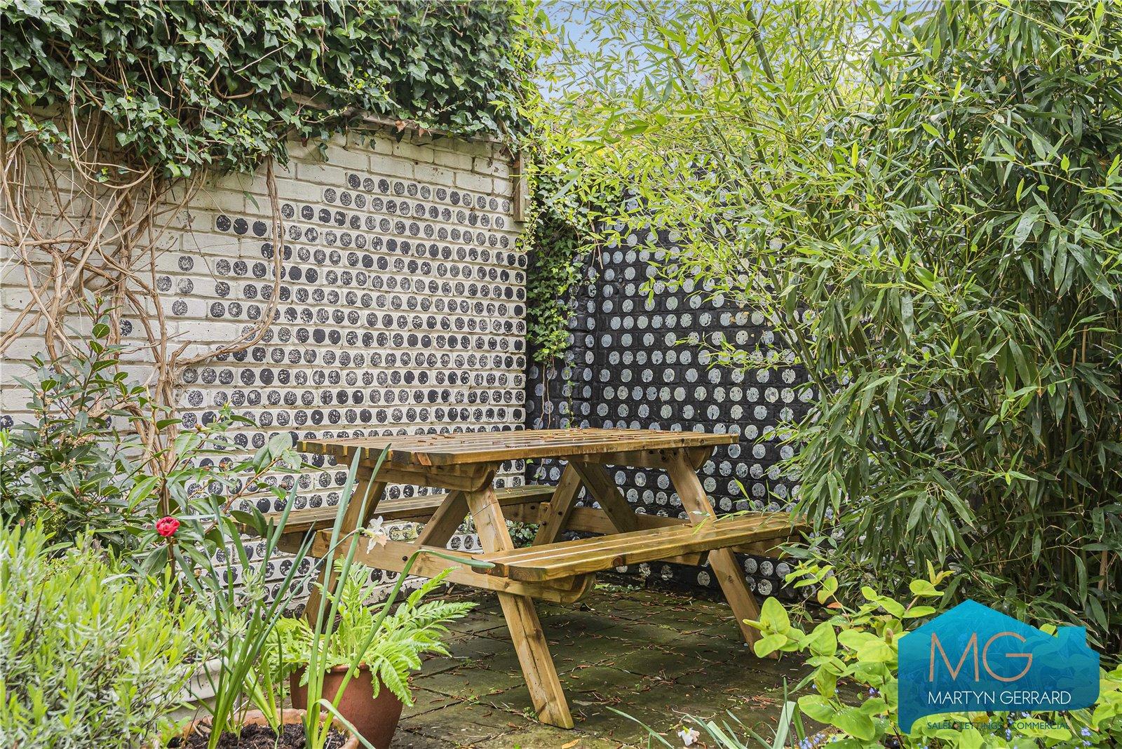 4 bedroom House for sale - Martyn Gerrard