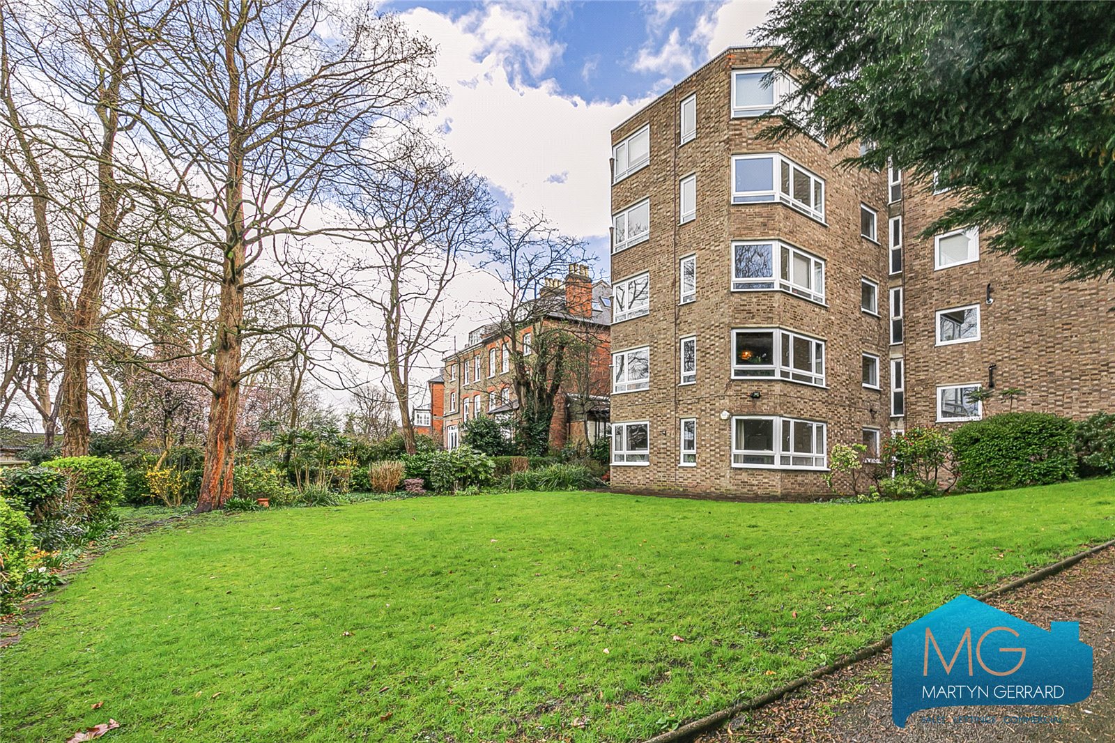 1 bedroom Apartment for sale - Martyn Gerrard