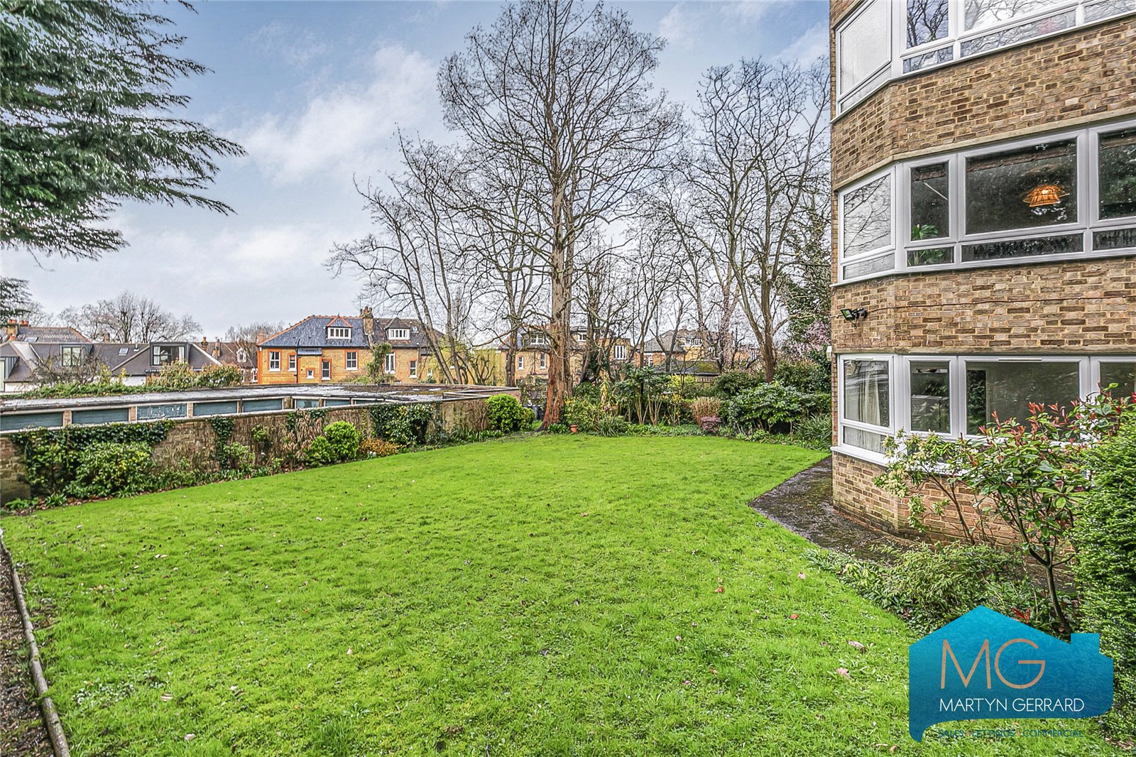 1 bedroom Apartment for sale - Martyn Gerrard