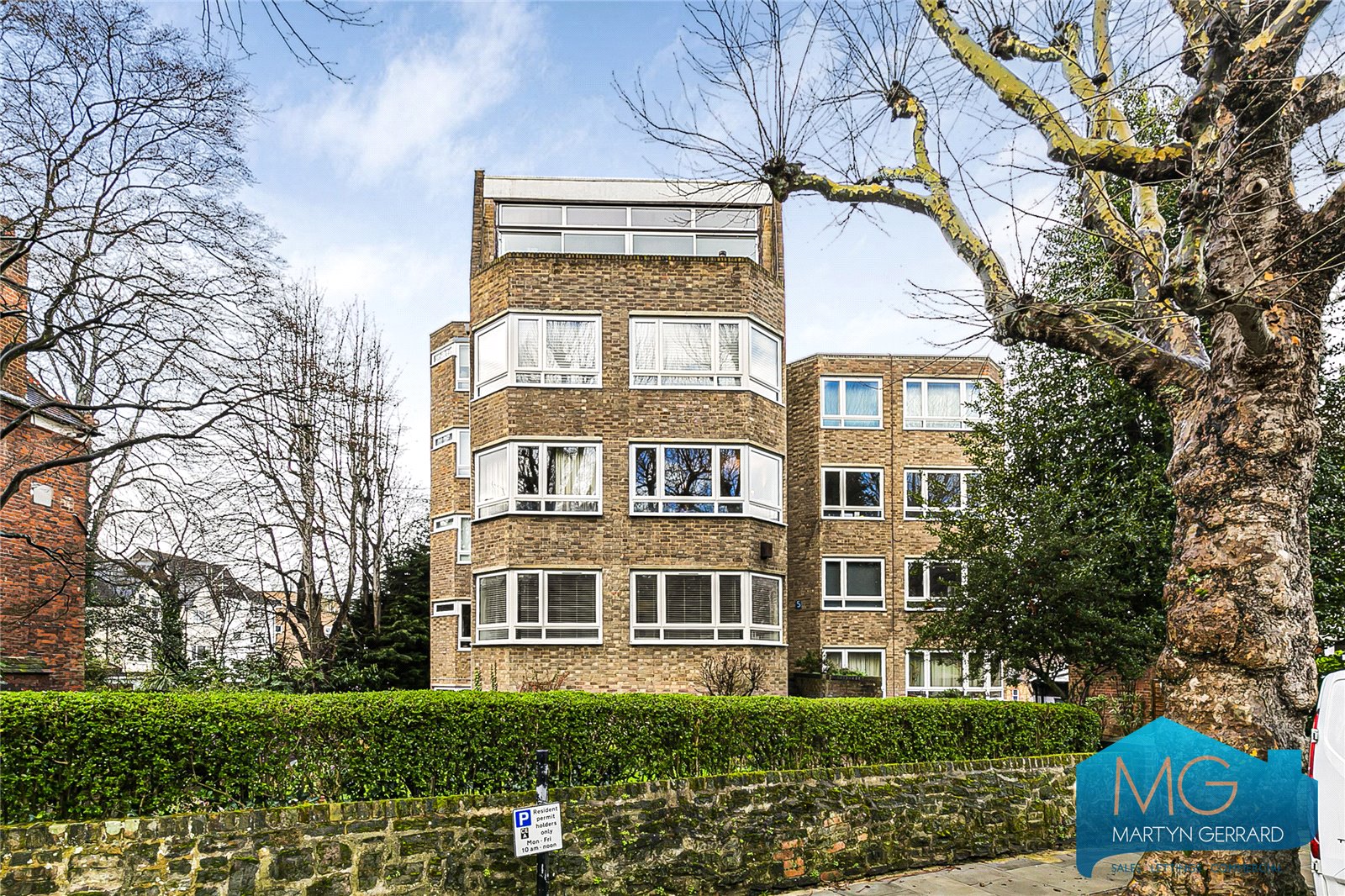 Haslemere Road, Crouch End, London, N8+  - Martyn Gerrard
