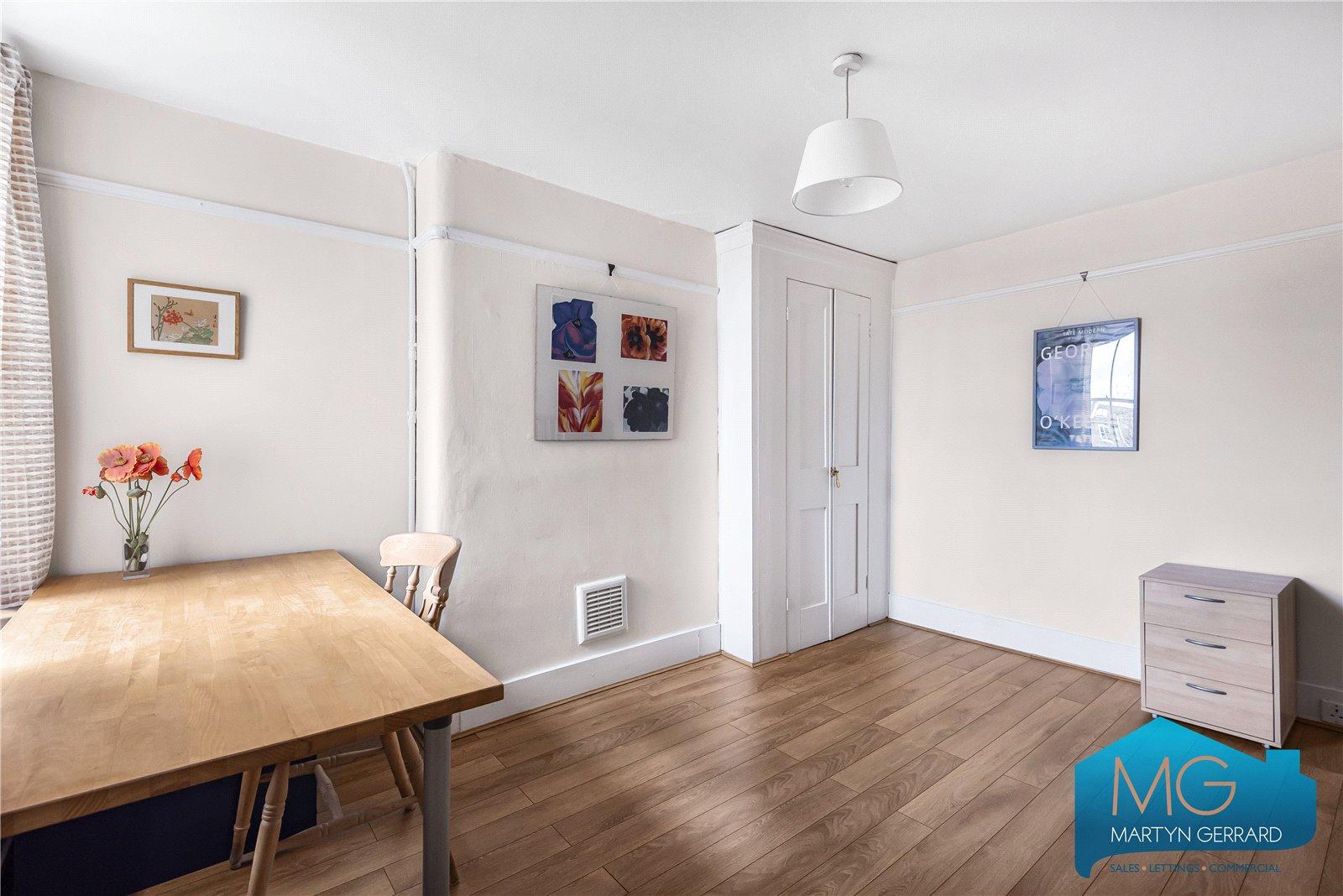 5 bedroom End of Terrace House for sale - Martyn Gerrard
