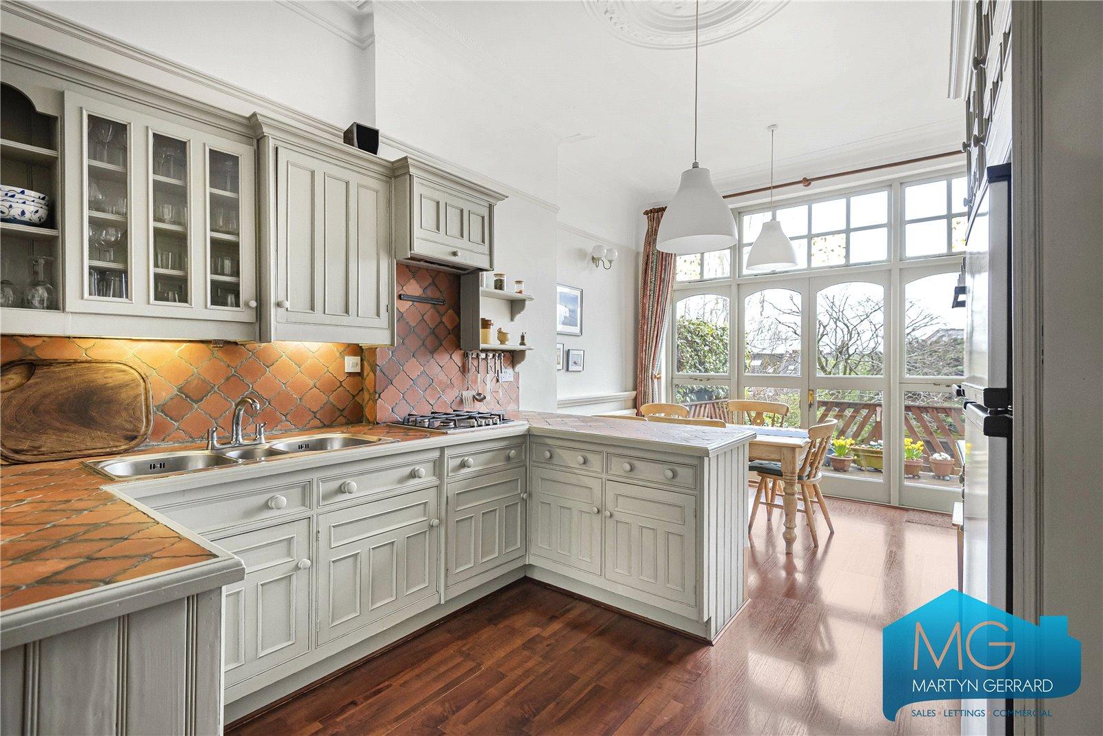 5 bedroom End of Terrace House for sale - Martyn Gerrard