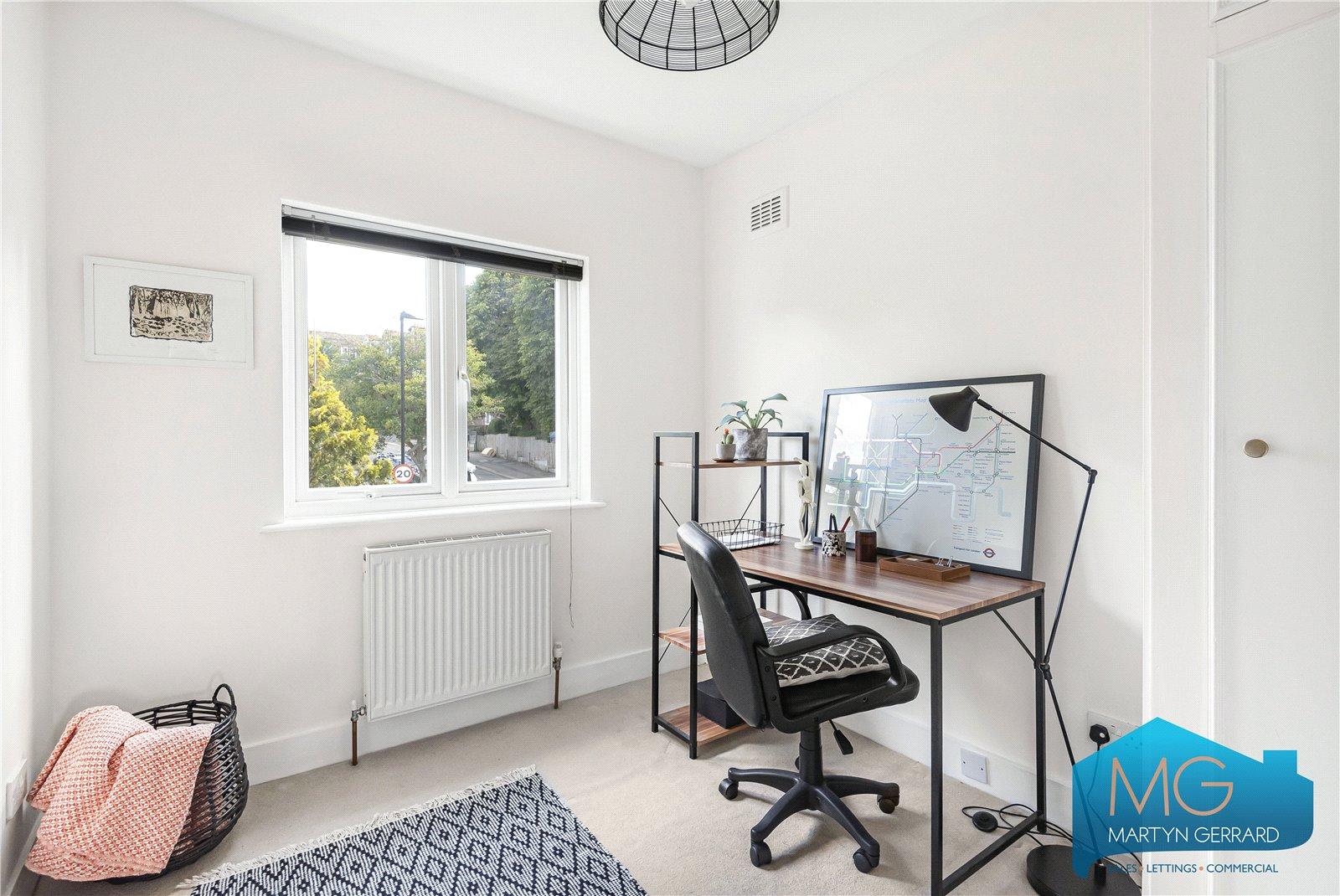 5 bedroom End of Terrace House for sale - Martyn Gerrard