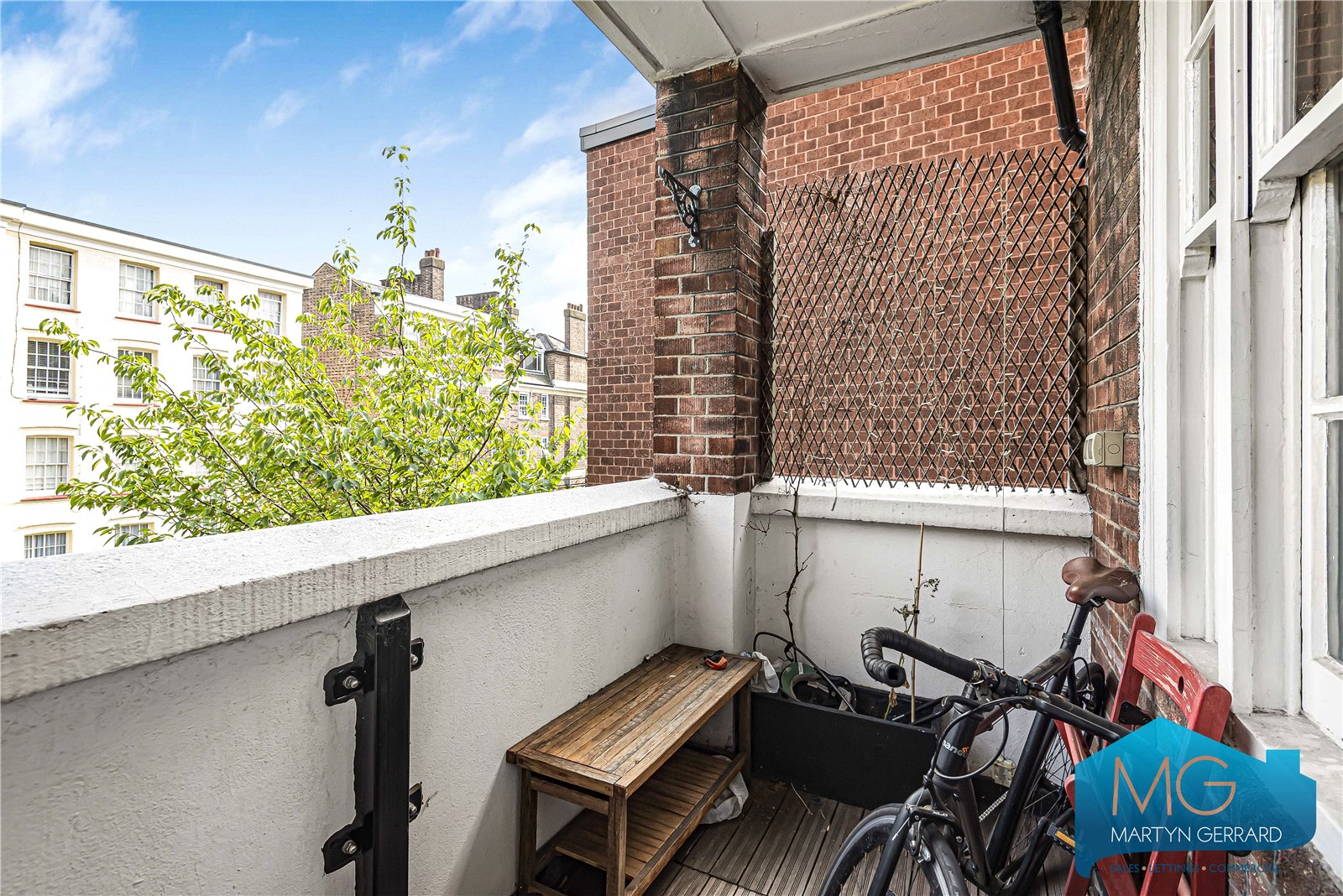 Coleman Mansions, Crouch Hill, Crouch End, N8+  - Martyn Gerrard