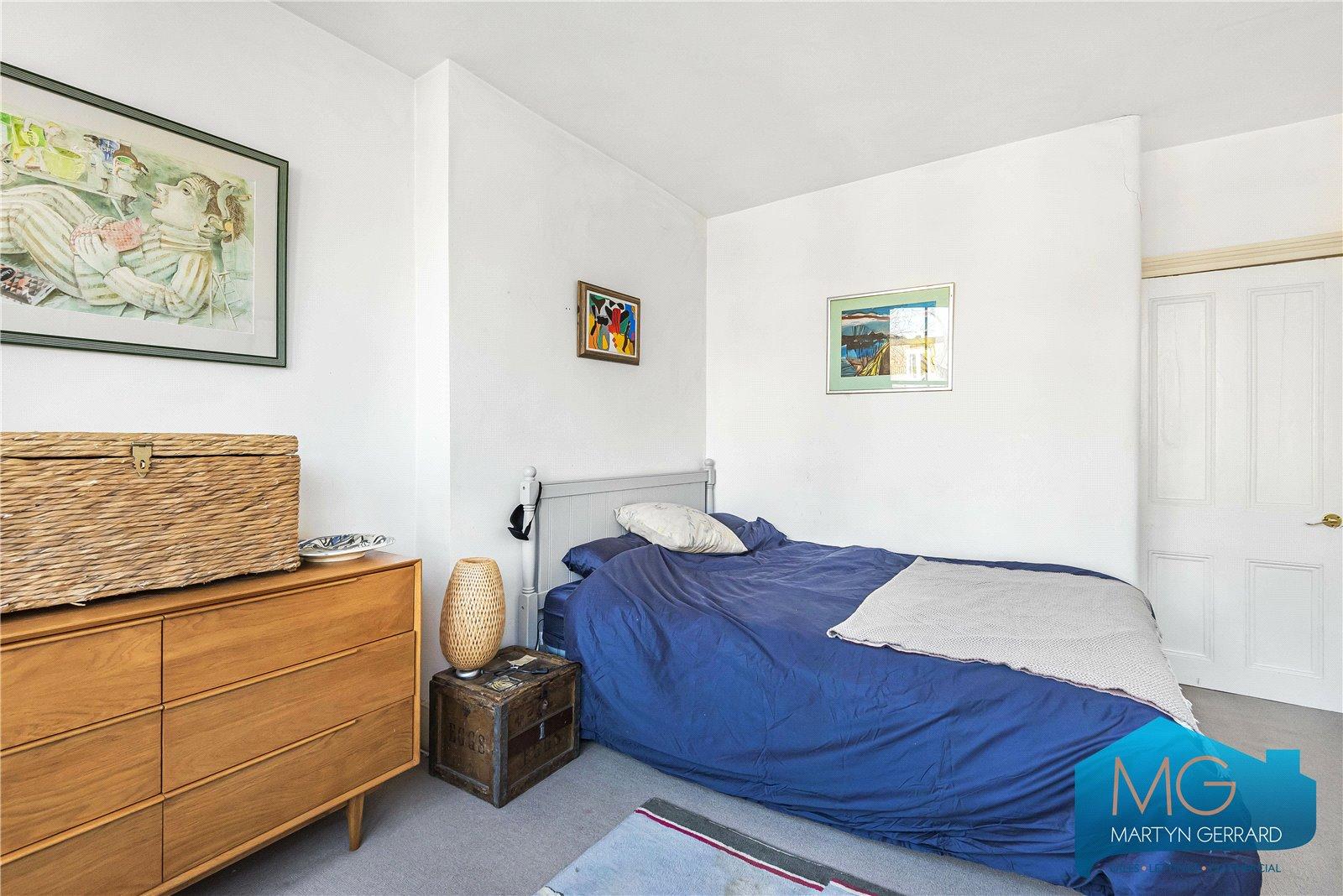 3 bedroom Apartment for sale - Martyn Gerrard