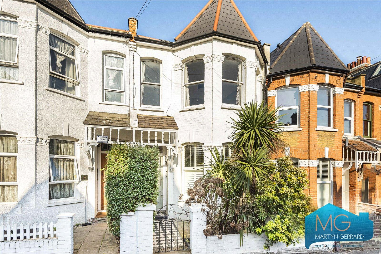 3 bedroom Apartment for sale - Martyn Gerrard