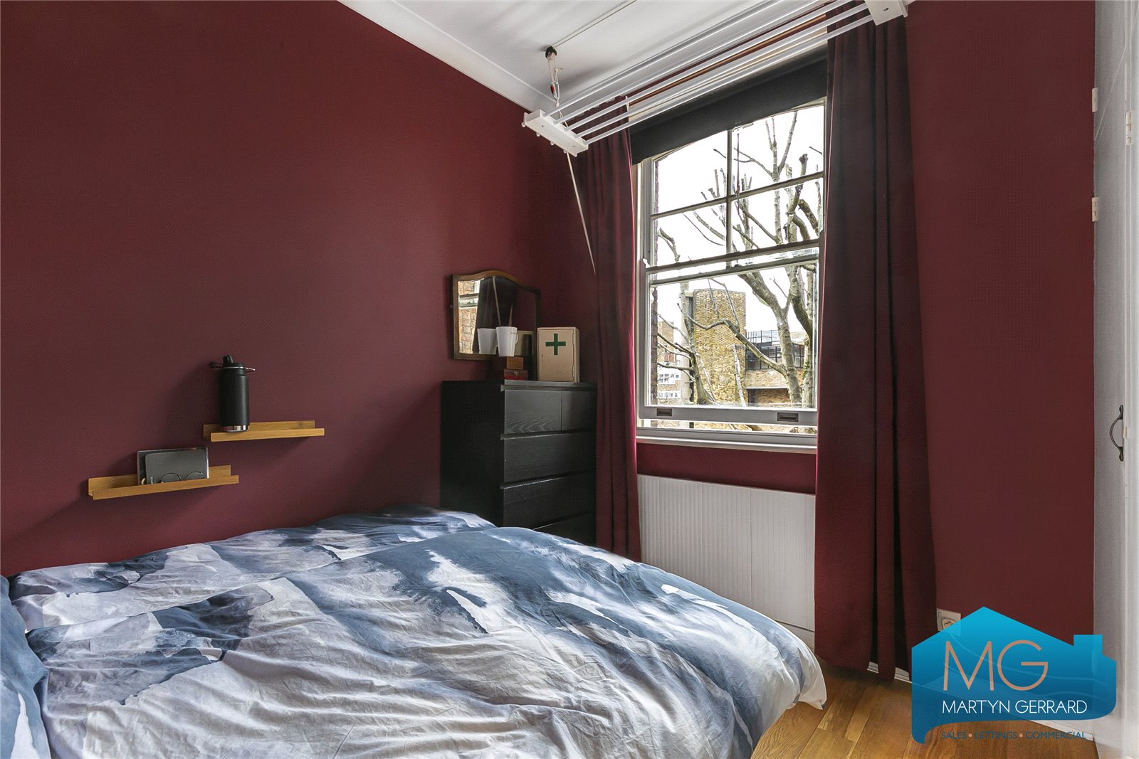 2 bedroom Apartment for sale - Martyn Gerrard