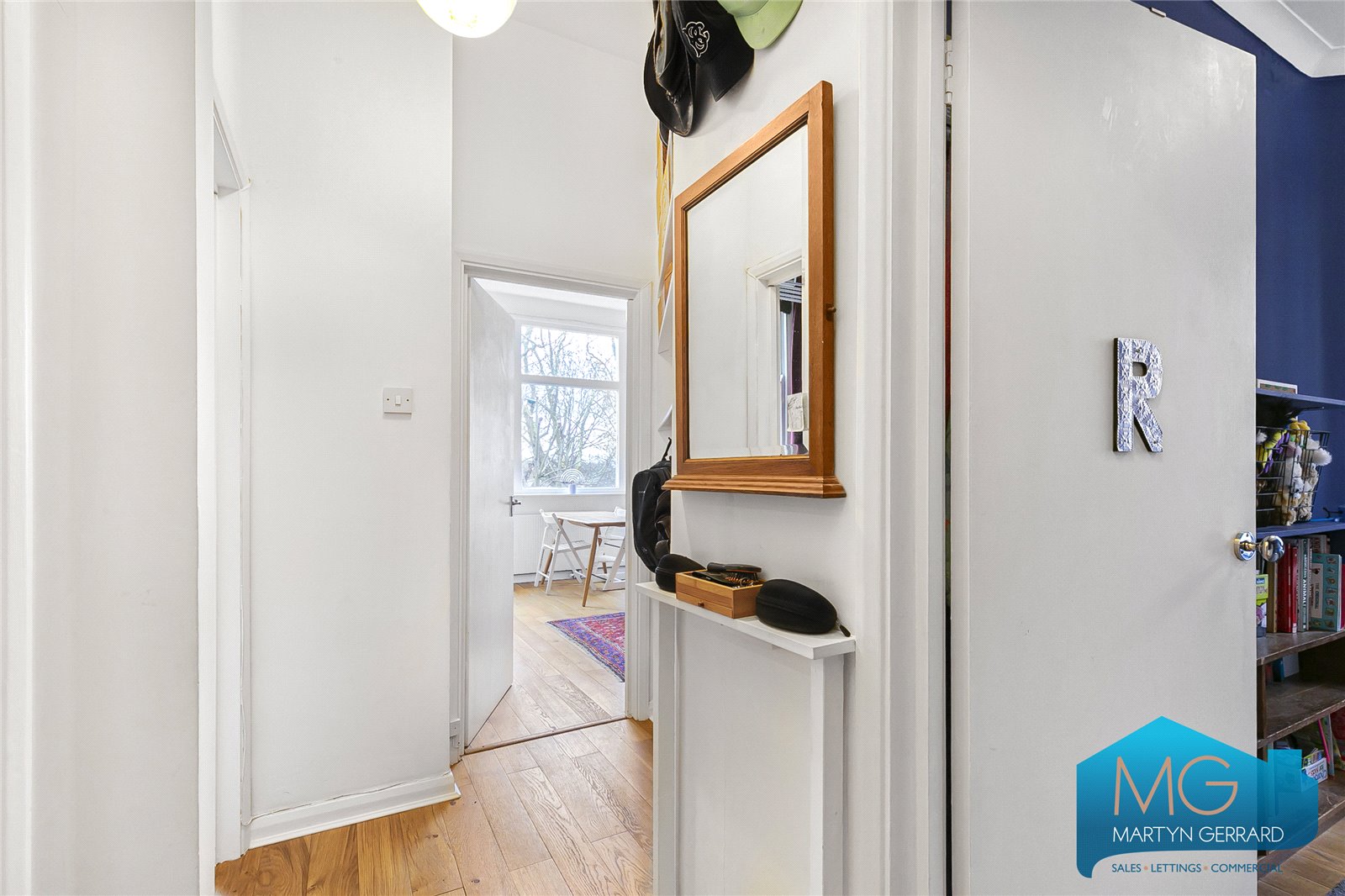 2 bedroom Apartment for sale - Martyn Gerrard
