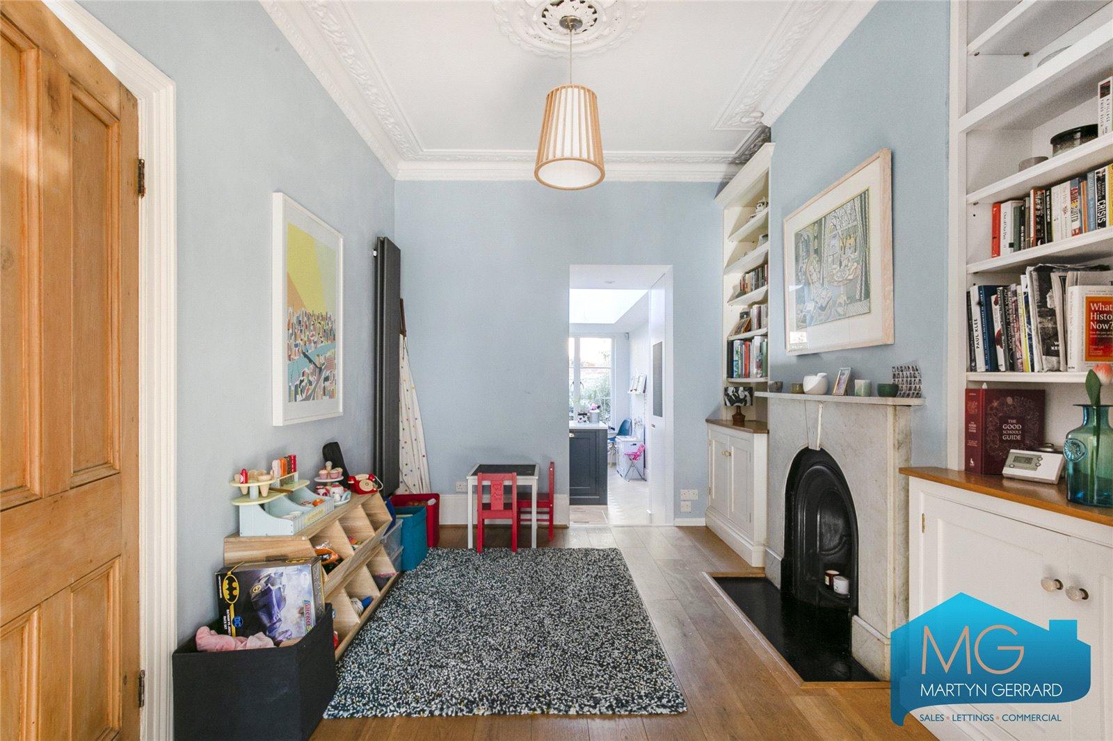 4 bedroom House for sale - Martyn Gerrard
