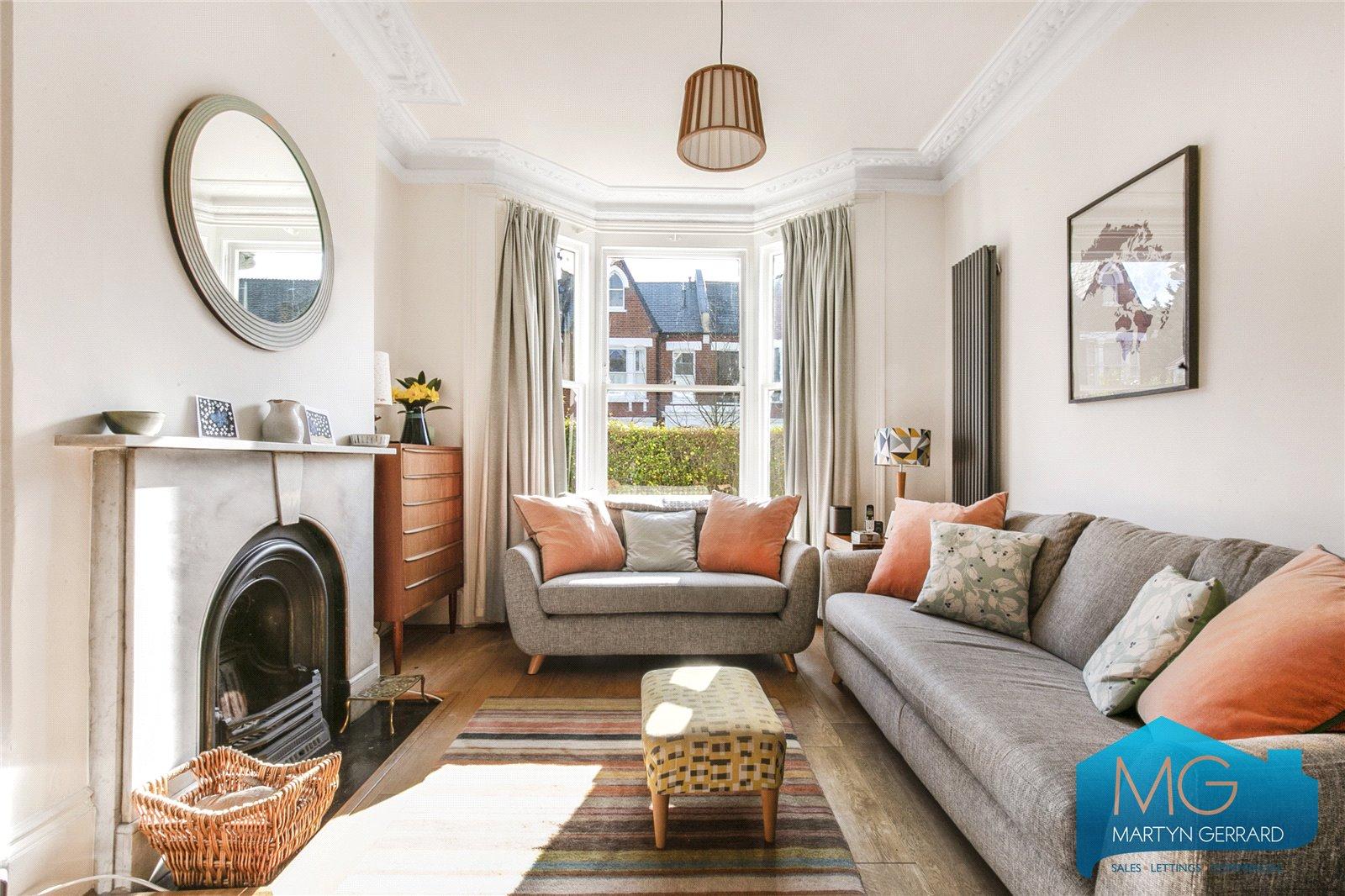 4 bedroom House for sale - Martyn Gerrard