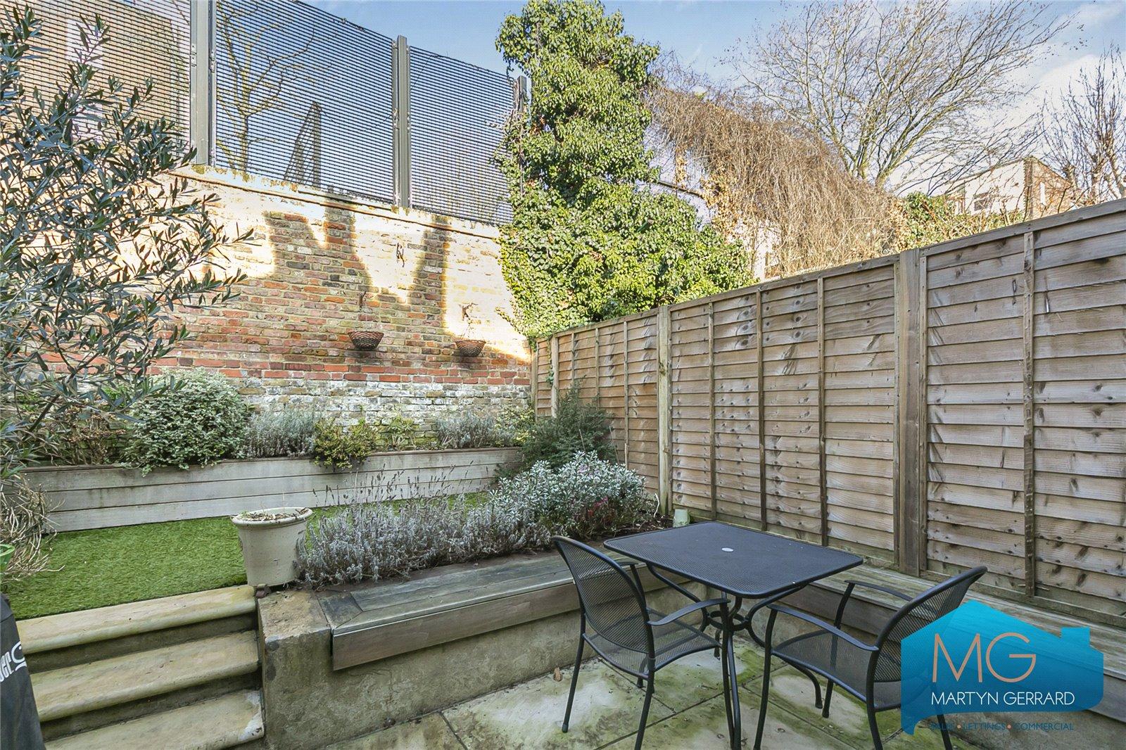 4 bedroom House for sale - Martyn Gerrard