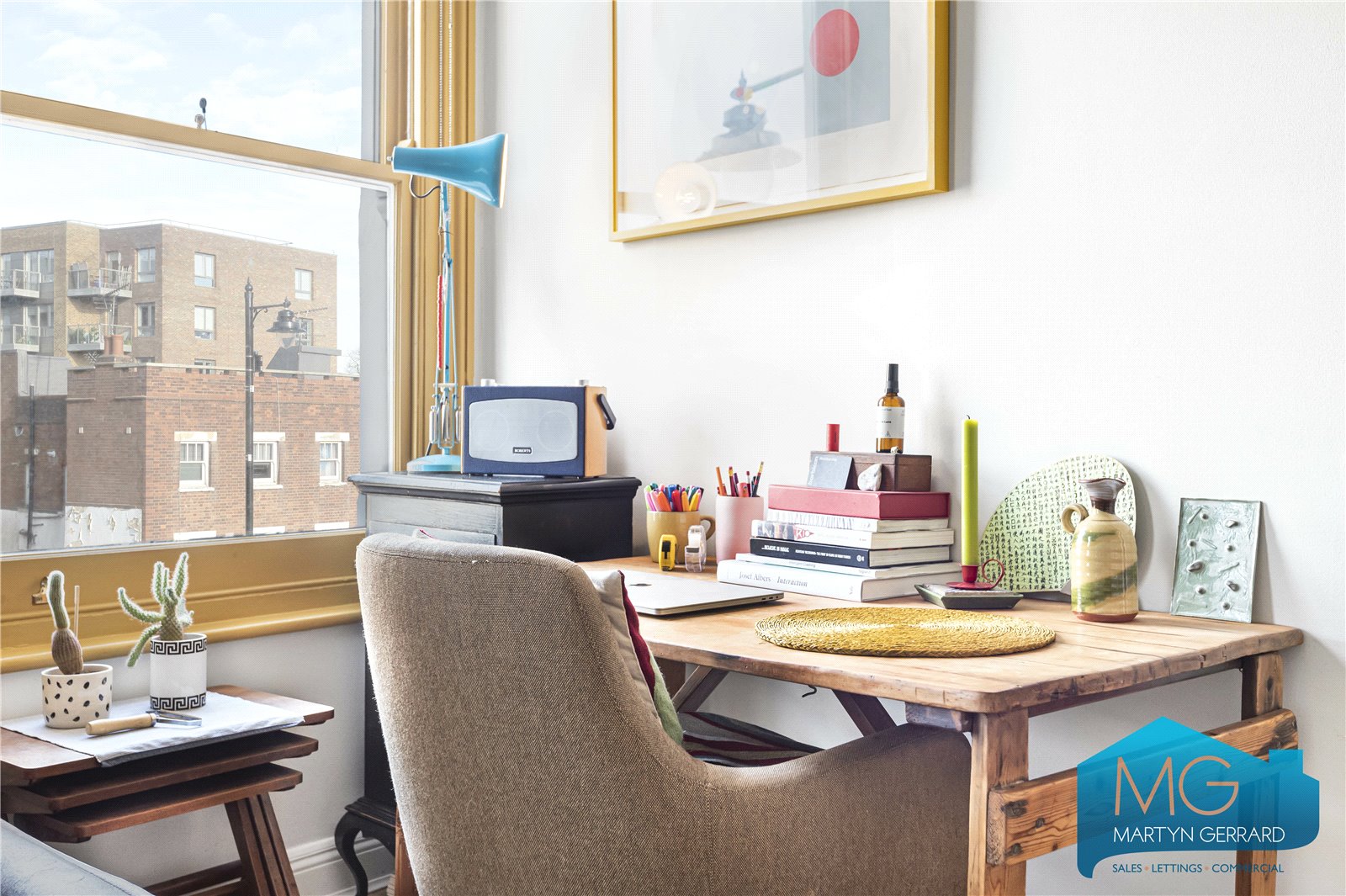 2 bedroom Apartment for sale - Martyn Gerrard