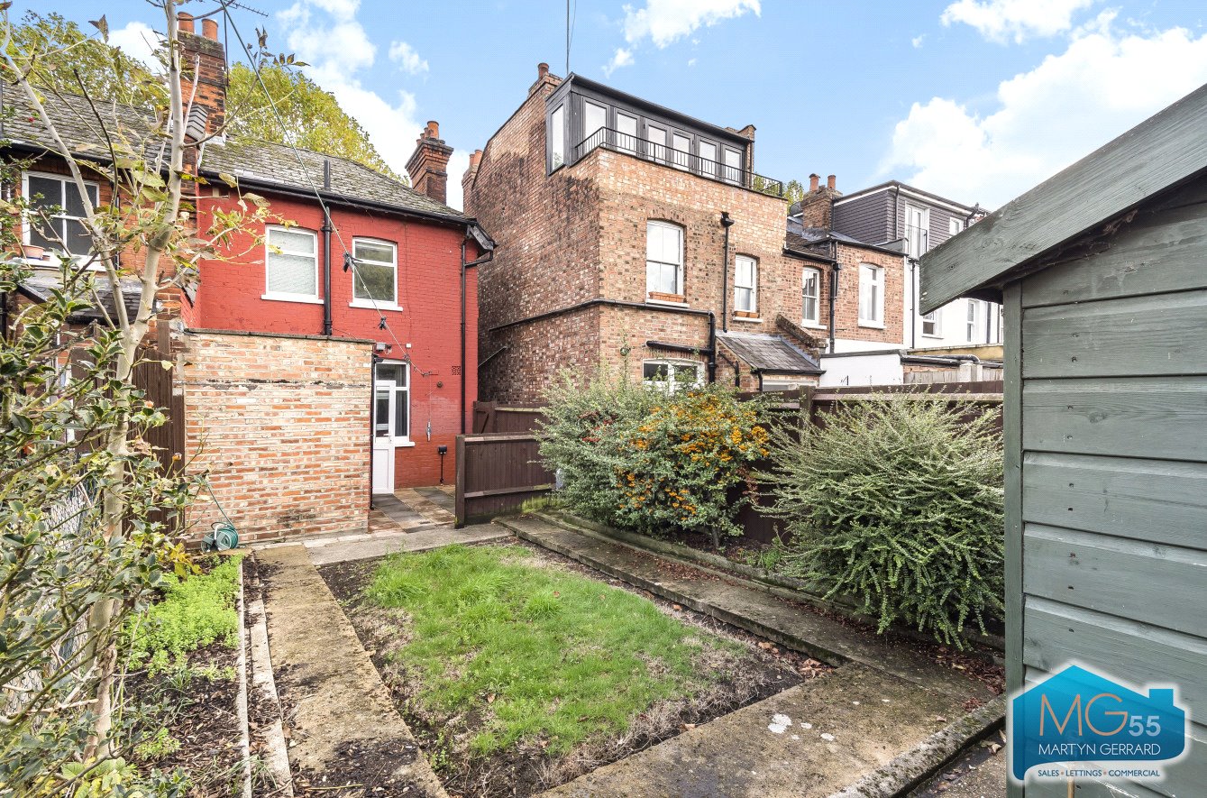 2 bedroom House for sale - Martyn Gerrard