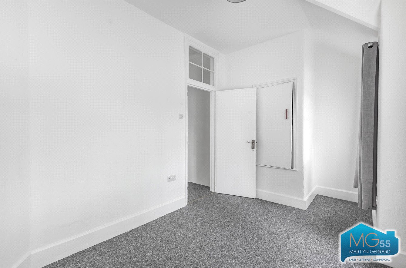 2 bedroom House for sale - Martyn Gerrard